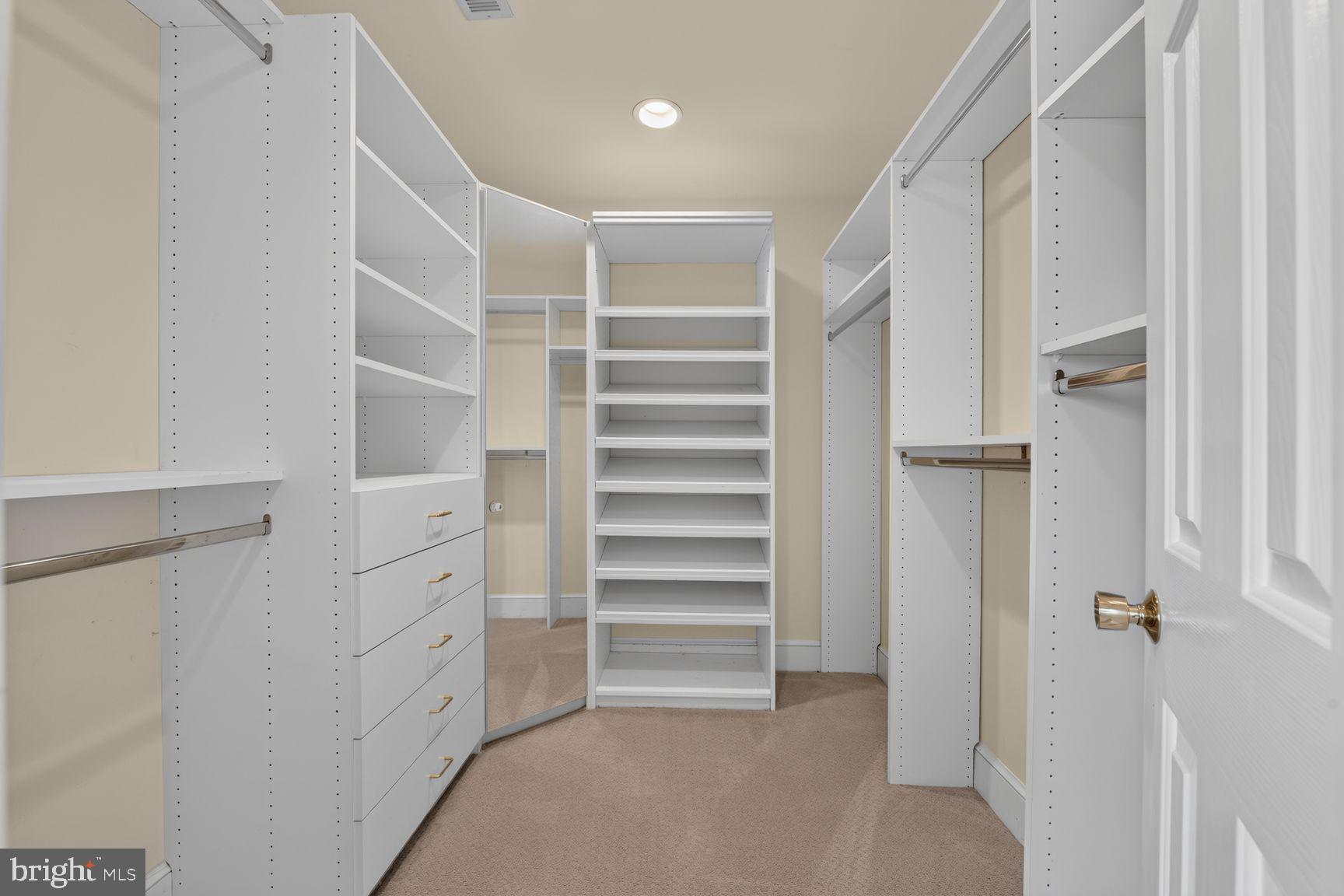 WINDSTONE - Residential