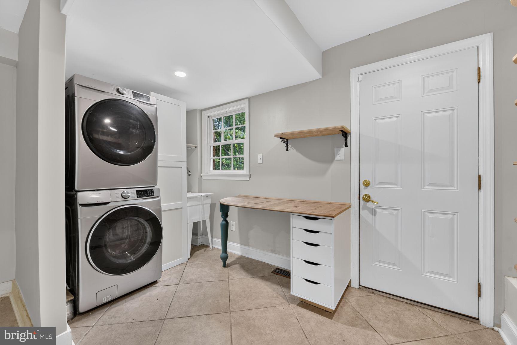 WINDSTONE - Residential