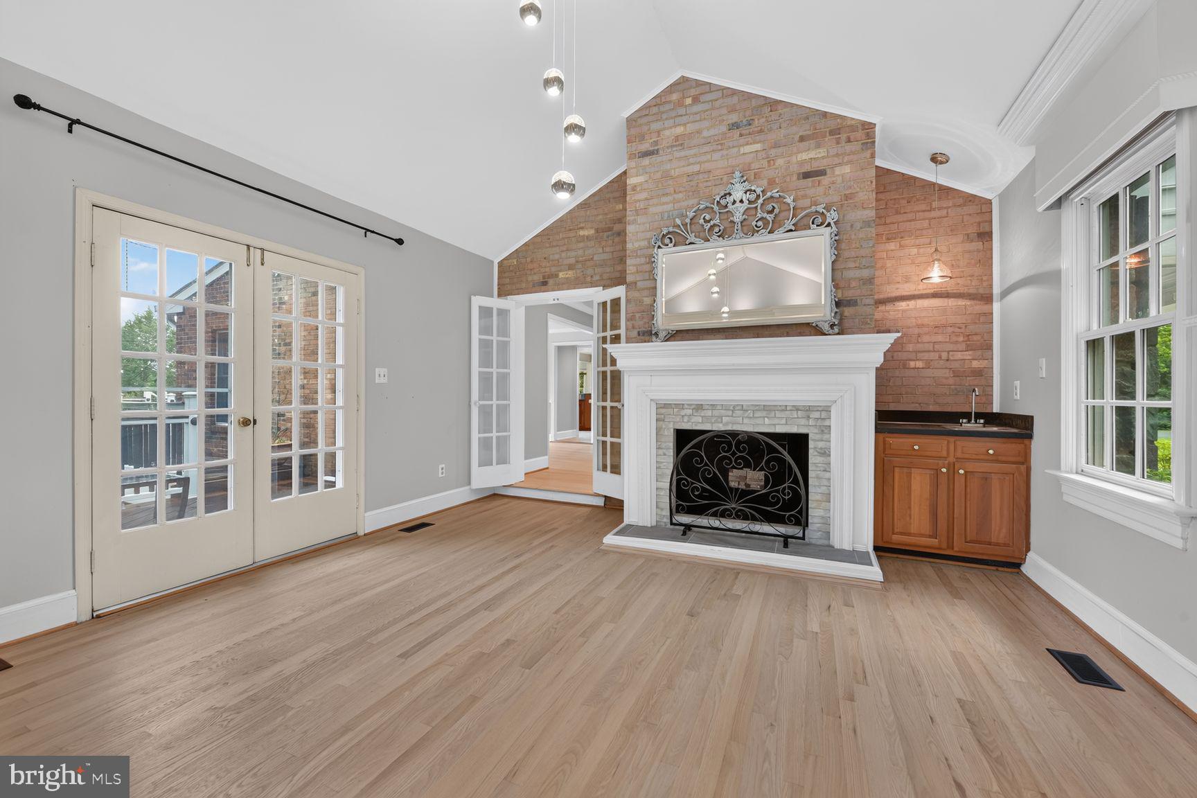 WINDSTONE - Residential