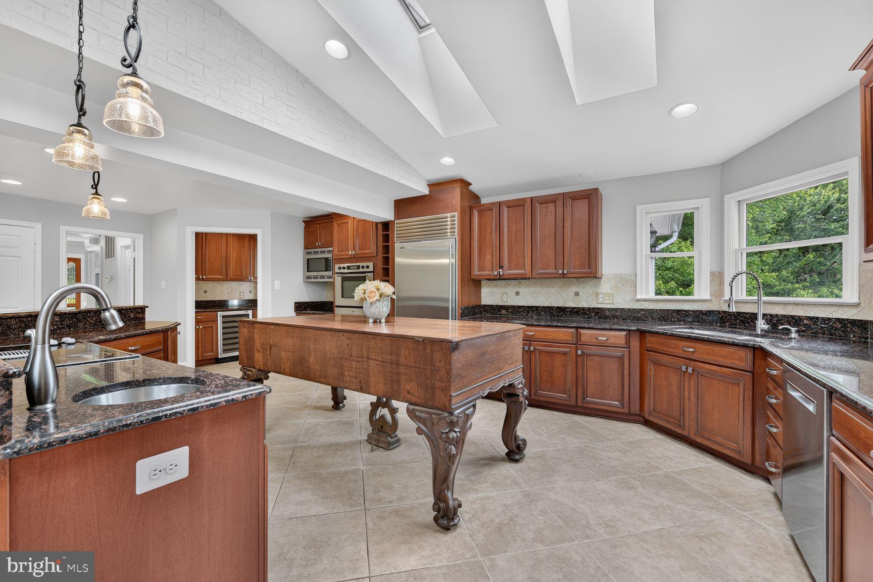 WINDSTONE - Residential