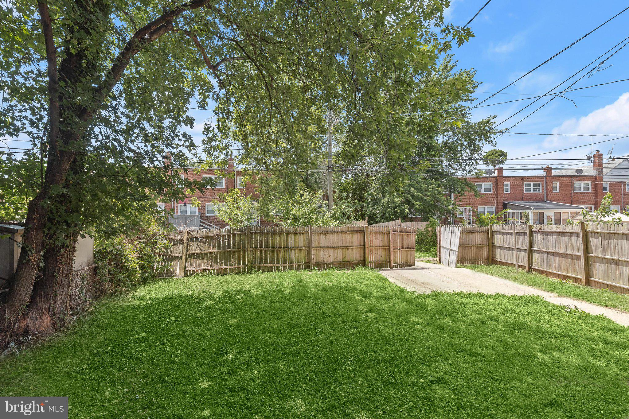 PARKSIDE - Residential