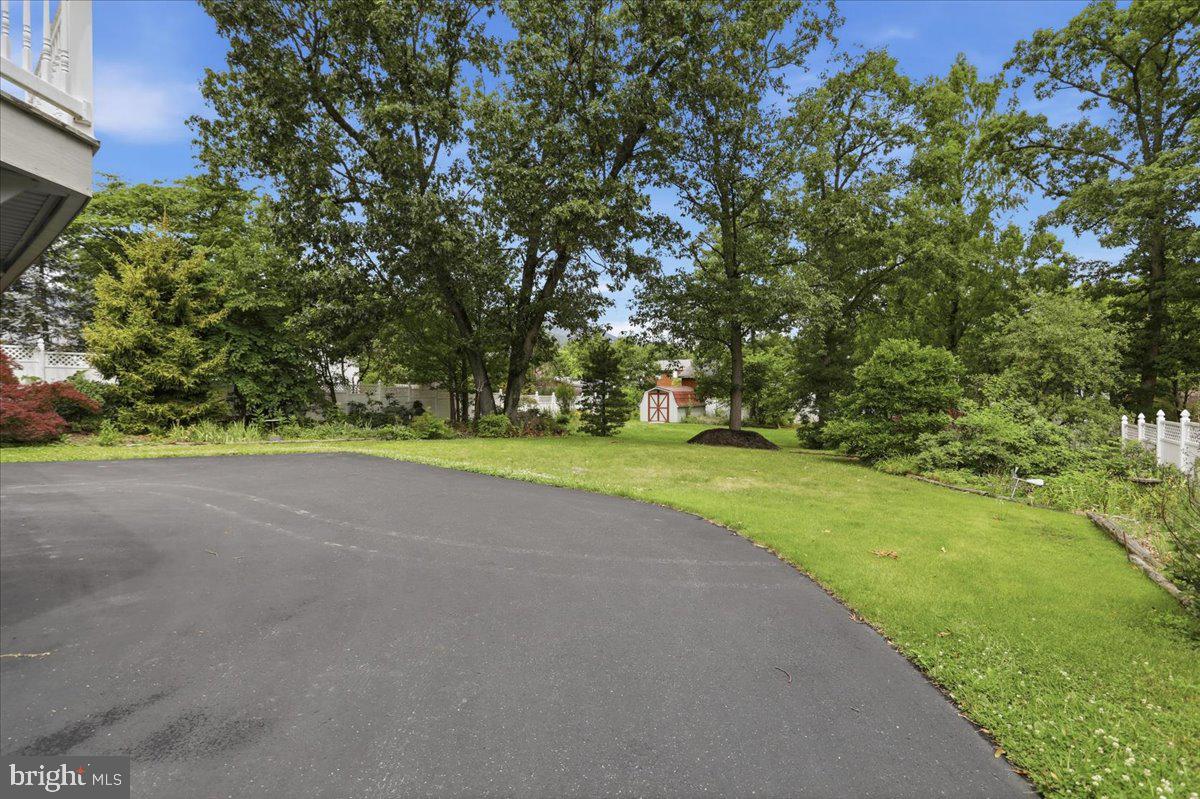 AMCELLE ACRES - Residential