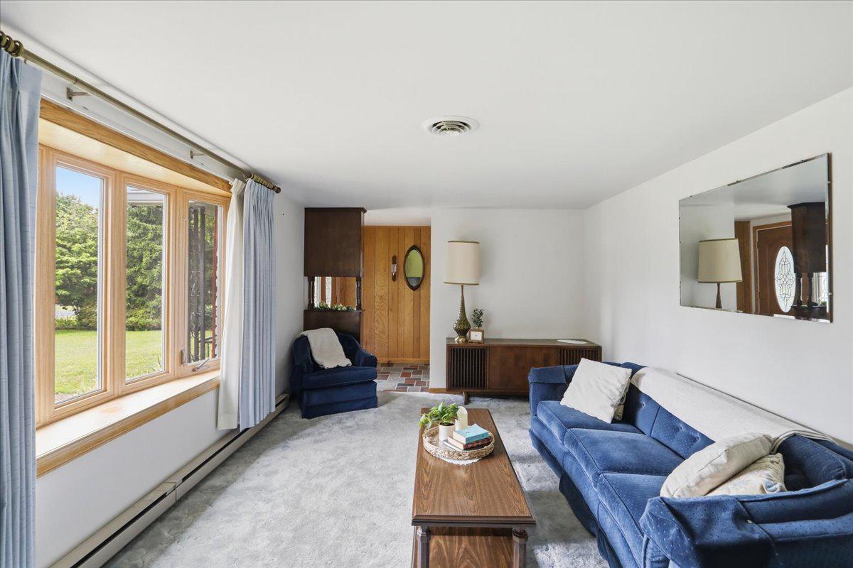 AMCELLE ACRES - Residential