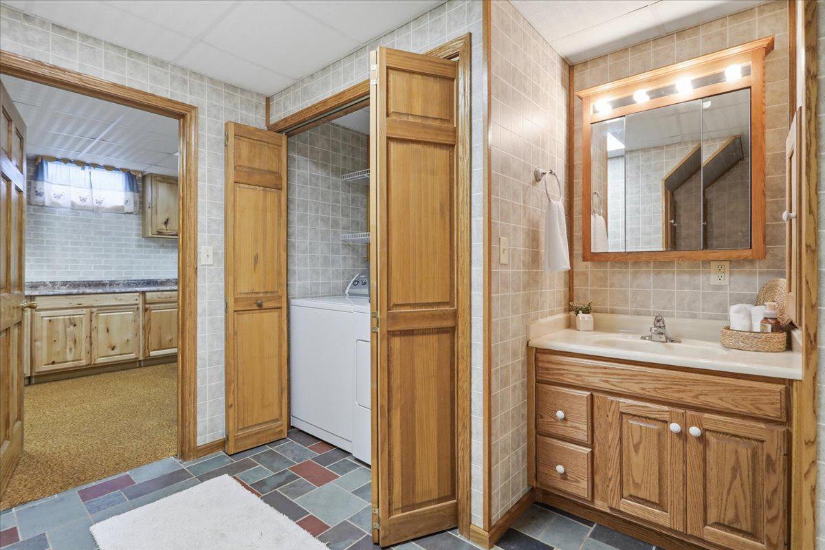 AMCELLE ACRES - Residential