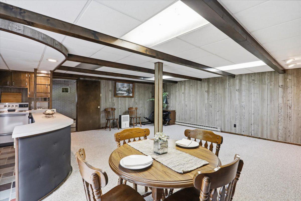 AMCELLE ACRES - Residential