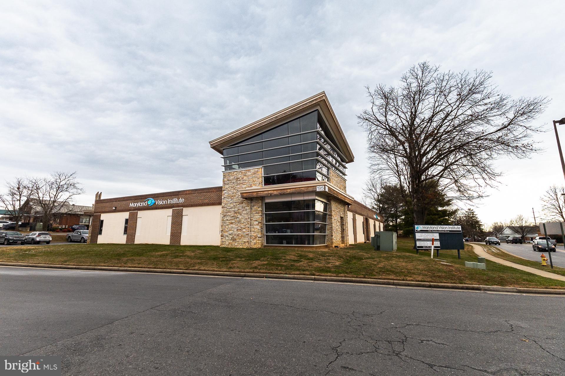 Freestanding 10,600 SF office/medical building for lease with onsite parking and natural light. Approximately 5,000 SF recently updated for medical/professional office use. Flexible layout ideal for medical, dental, professional office, or daycare users seeking a standalone building with excellent visibility. Property will be available for on 2/28/2026. For Lease as well.