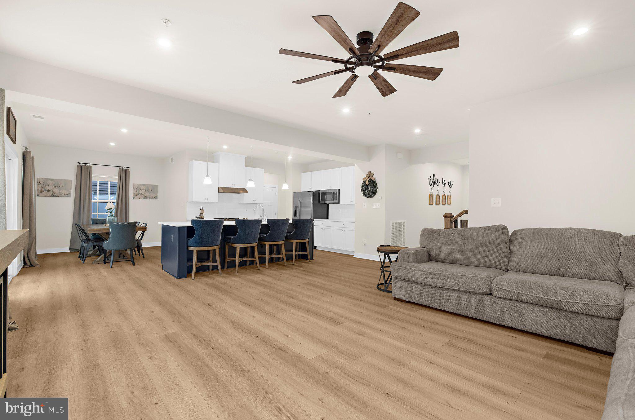 PERRY'S RETREAT - Residential