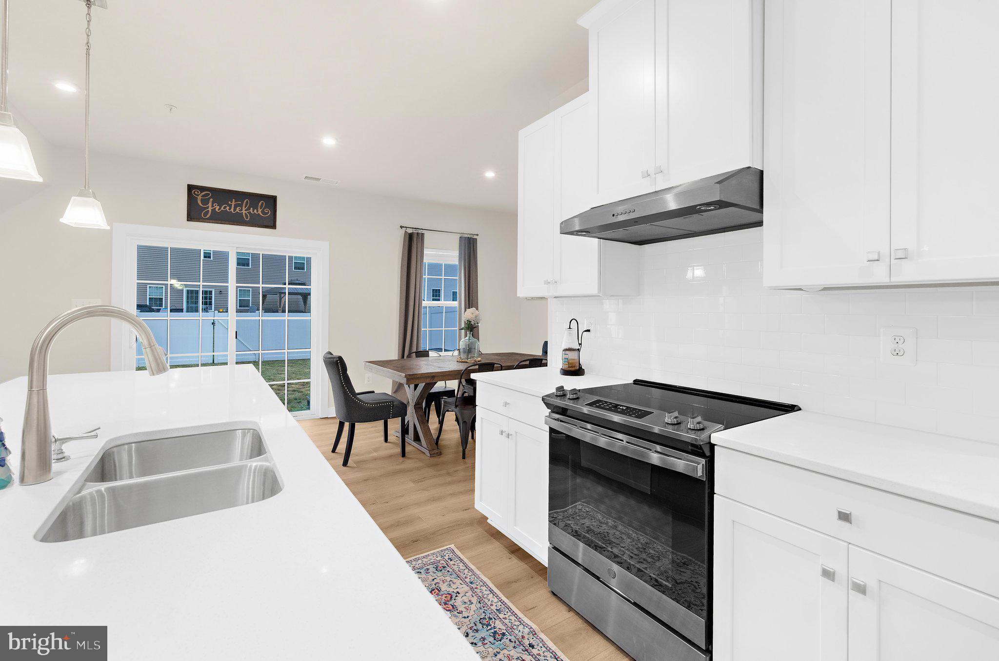 PERRY'S RETREAT - Residential