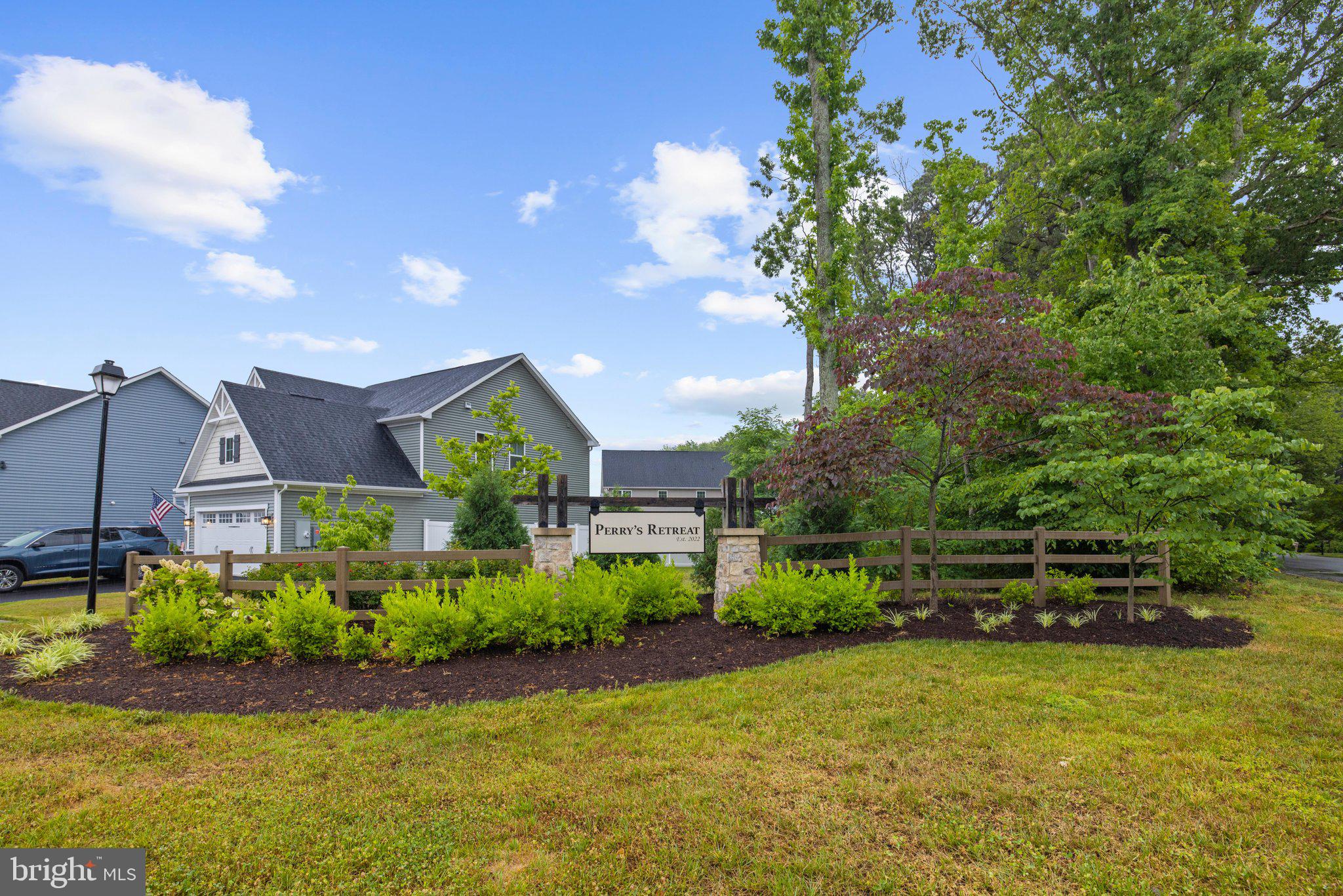 PERRY'S RETREAT - Residential