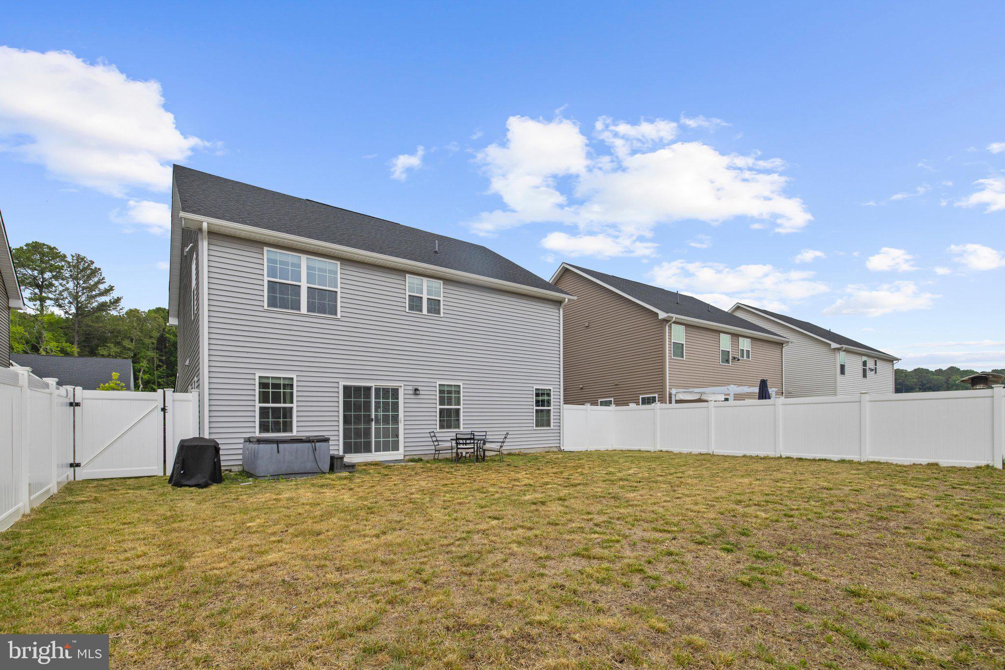 PERRY'S RETREAT - Residential