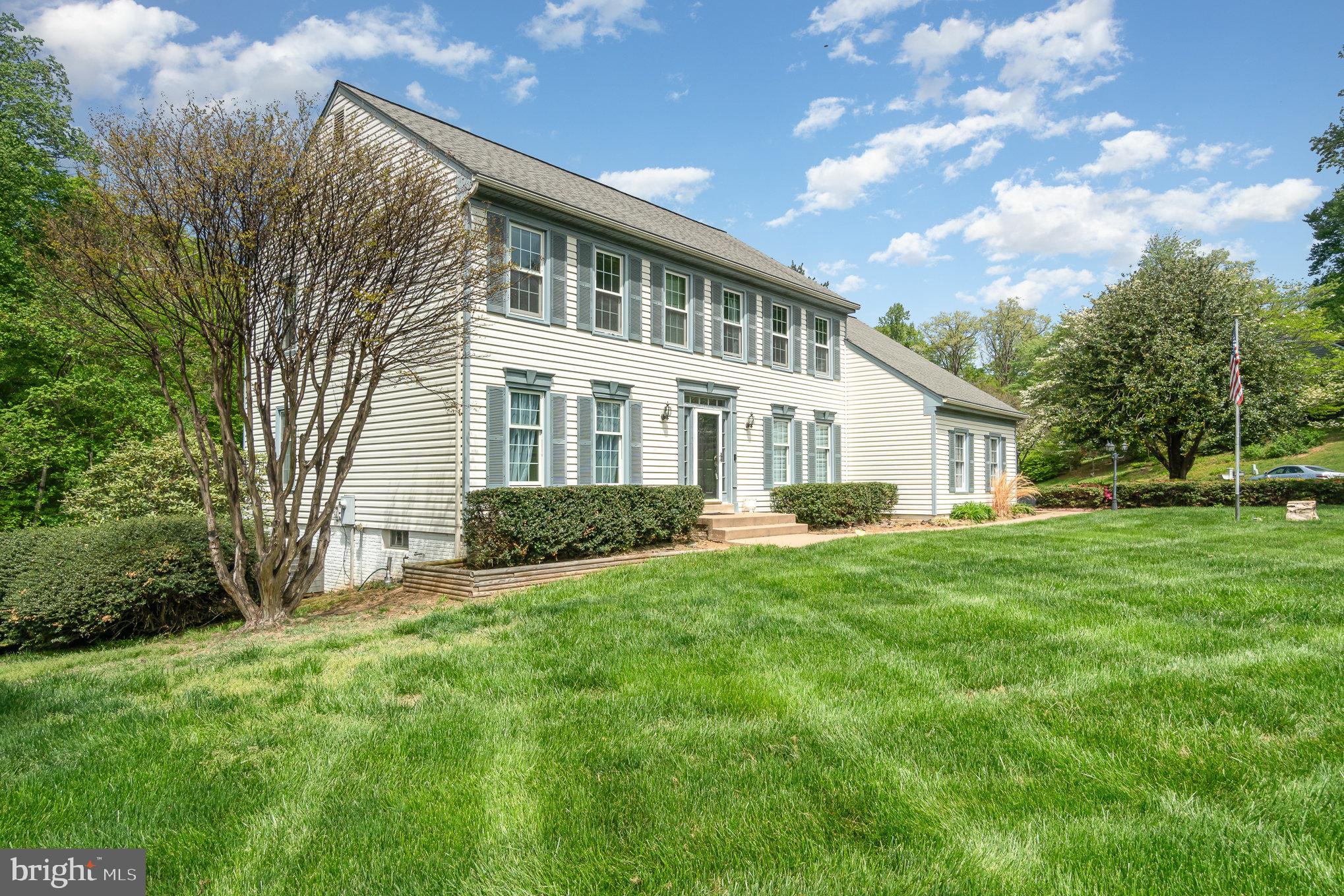 LONGWOOD ESTATES - Residential