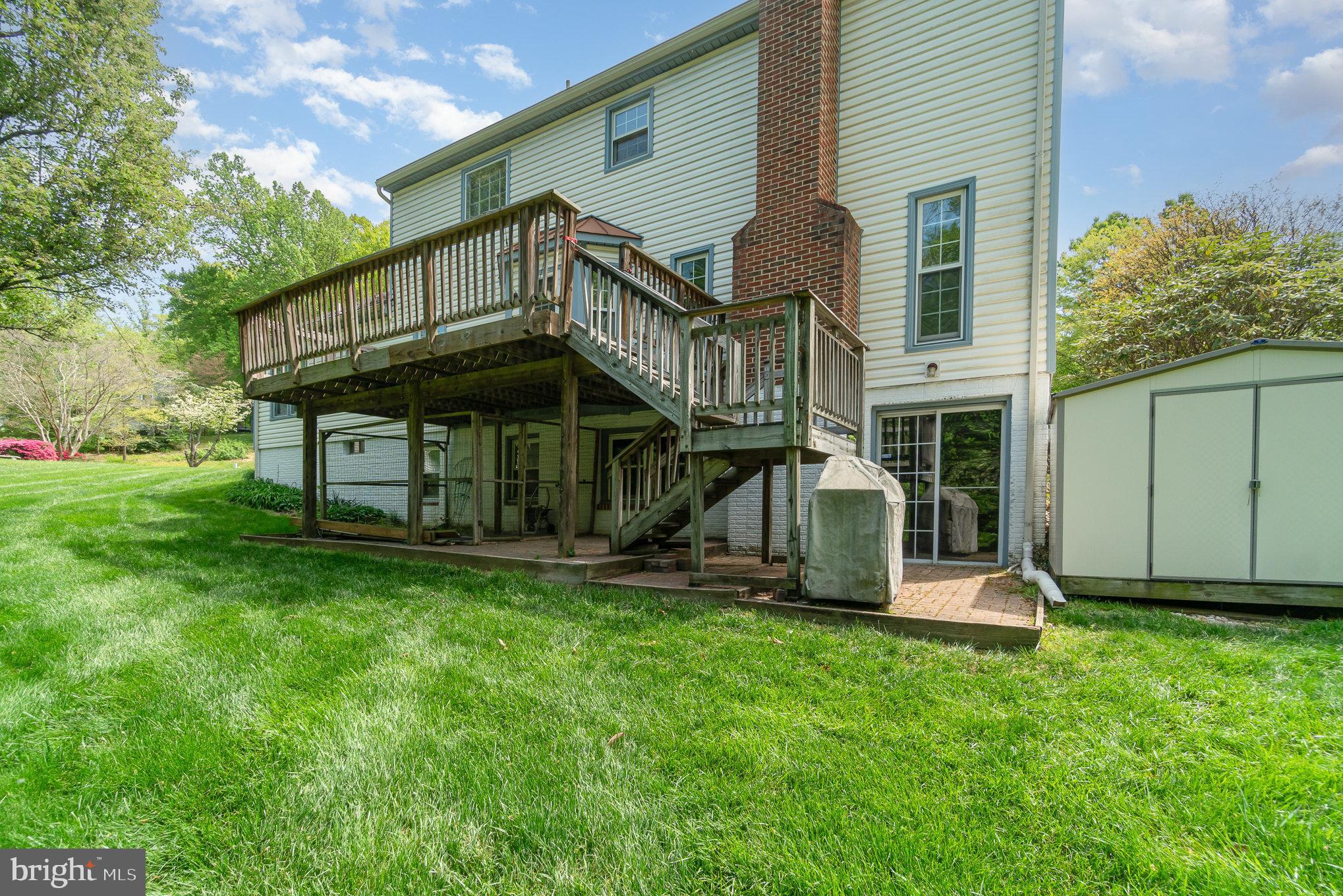 LONGWOOD ESTATES - Residential