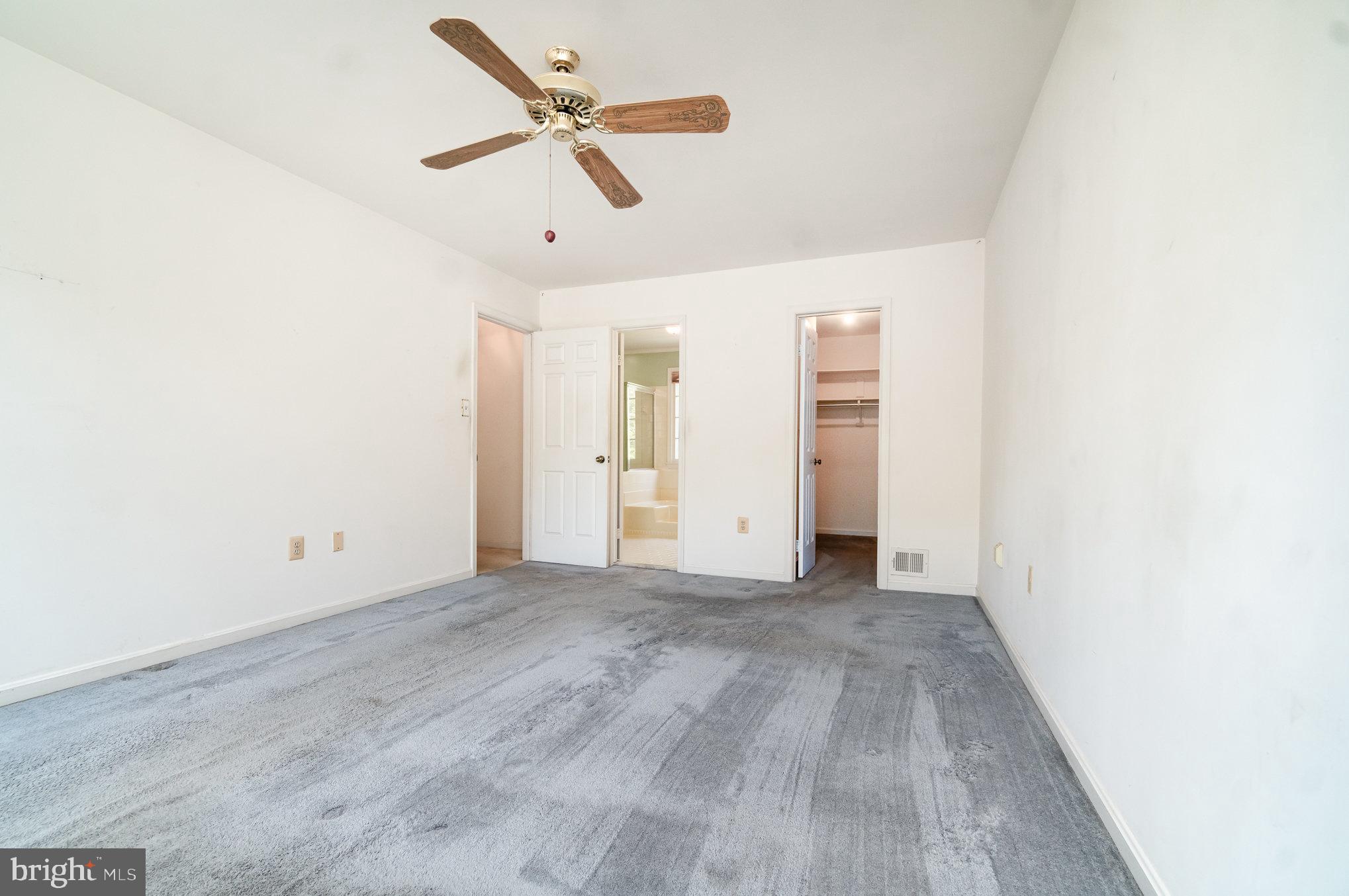 LONGWOOD ESTATES - Residential