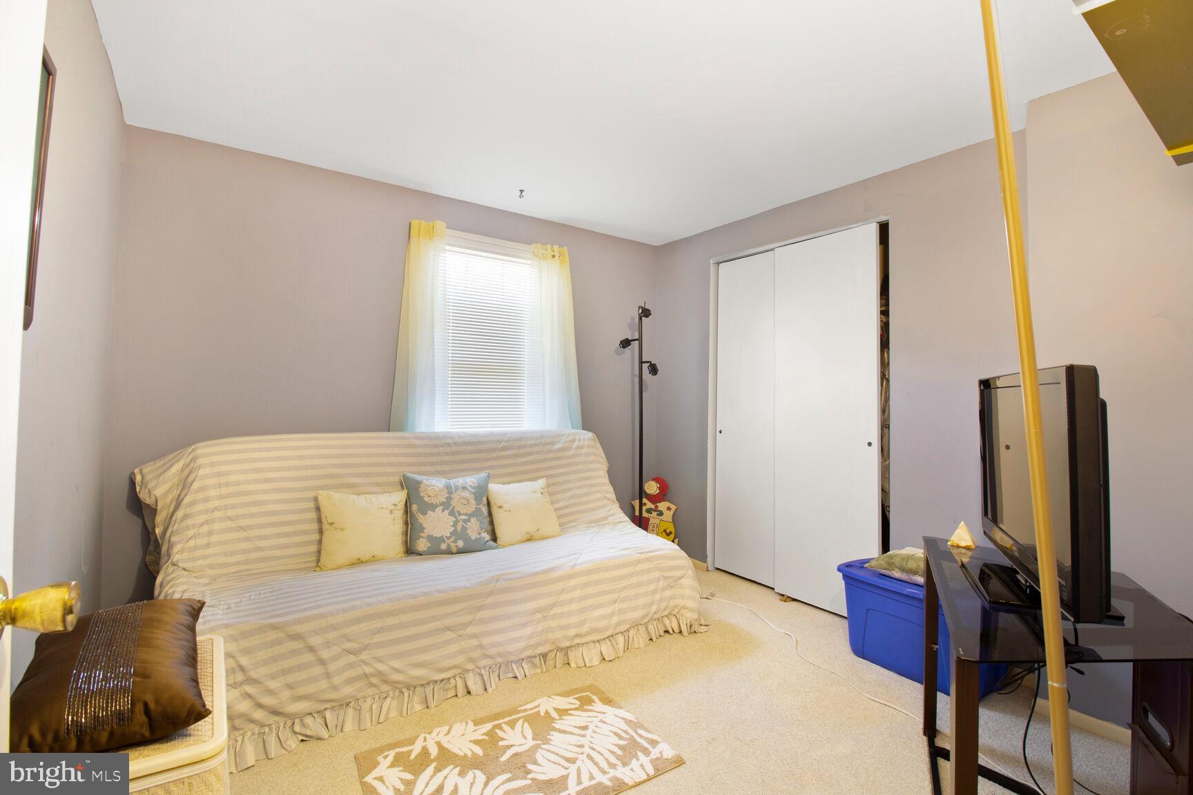 VILLAGE OF HICKORY RIDGE - Residential