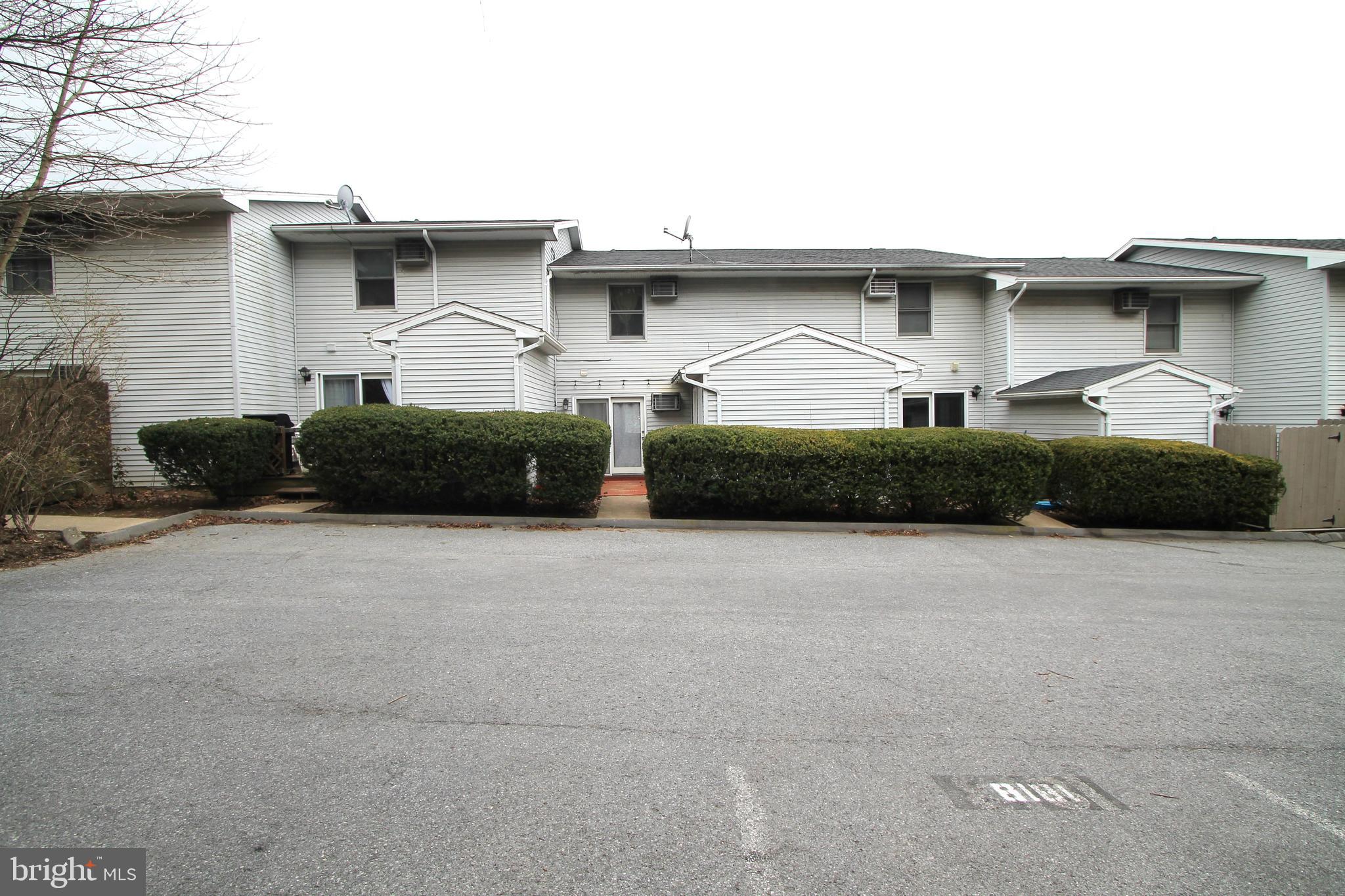 BAYFIELD HOUSE CONDOMINIUMS - Residential