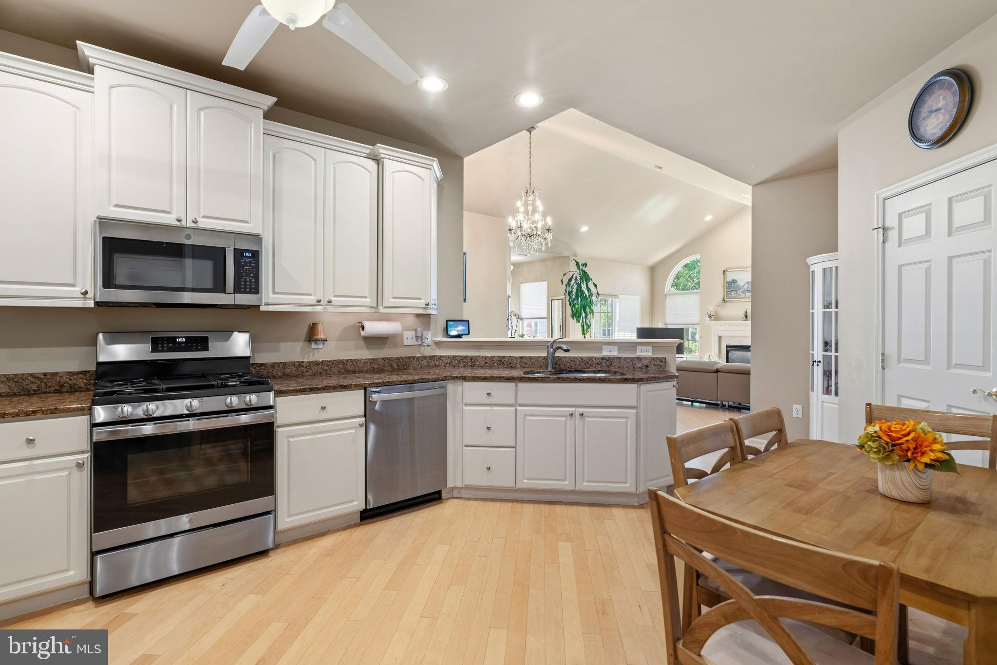 VILLAS AT SHADYBRO - Residential