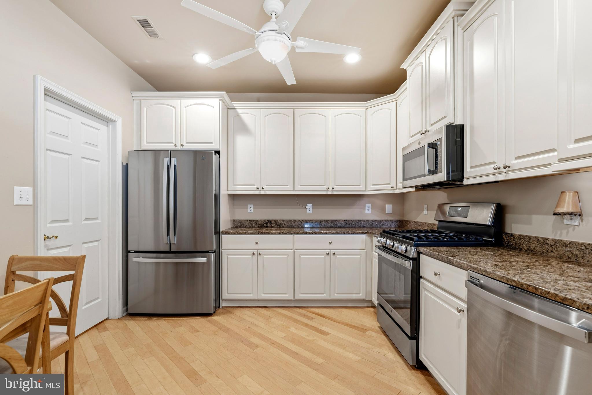 VILLAS AT SHADYBRO - Residential