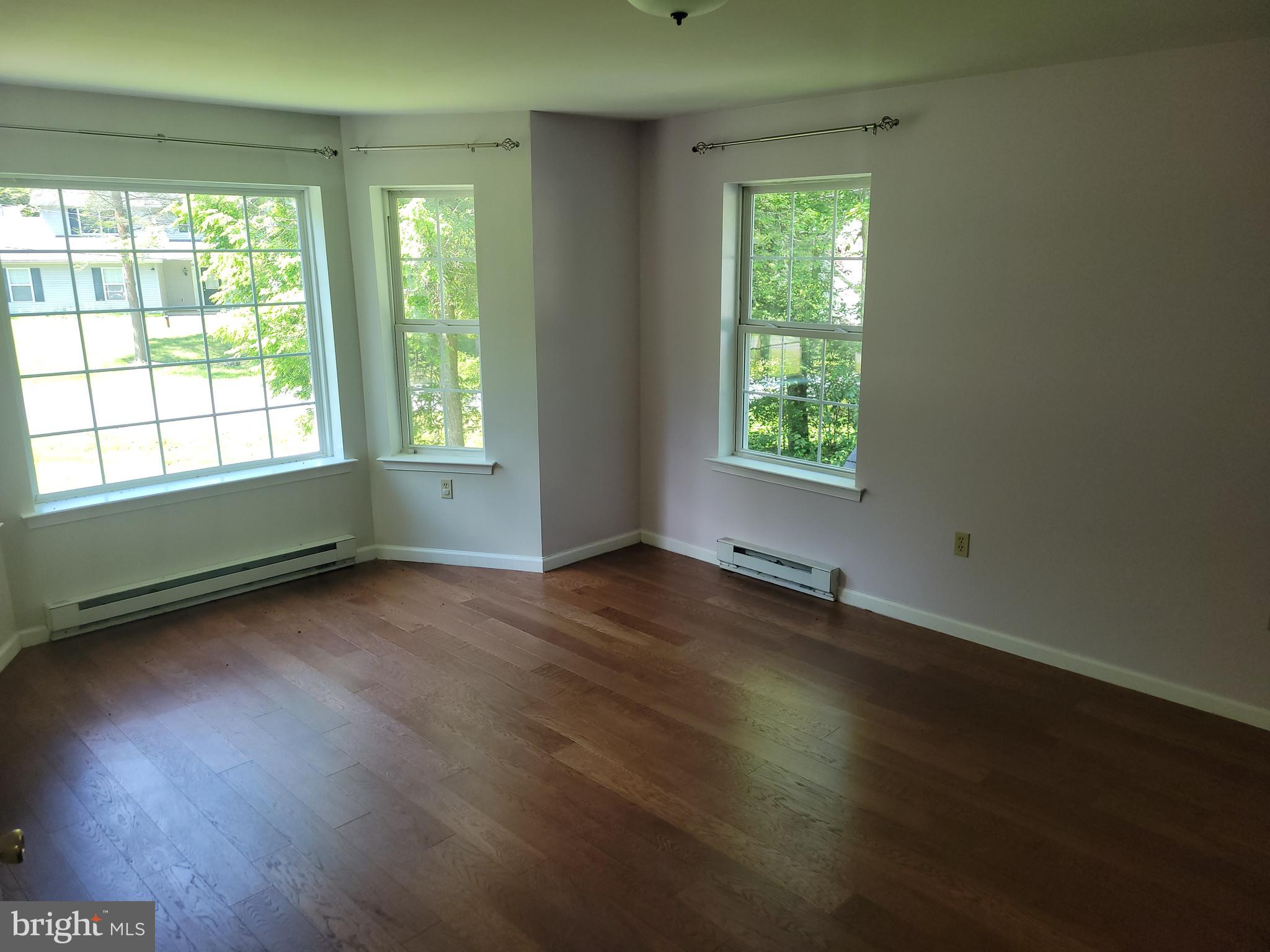 GREENWOOD ACRES - Residential