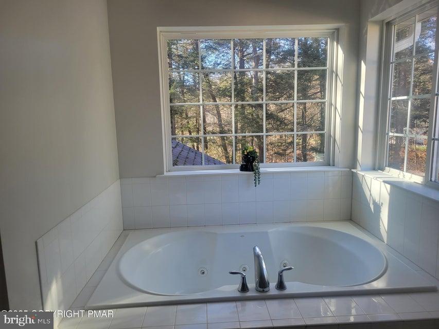 GREENWOOD ACRES - Residential