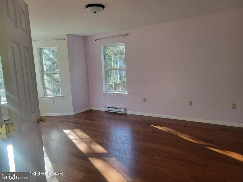 GREENWOOD ACRES - Residential