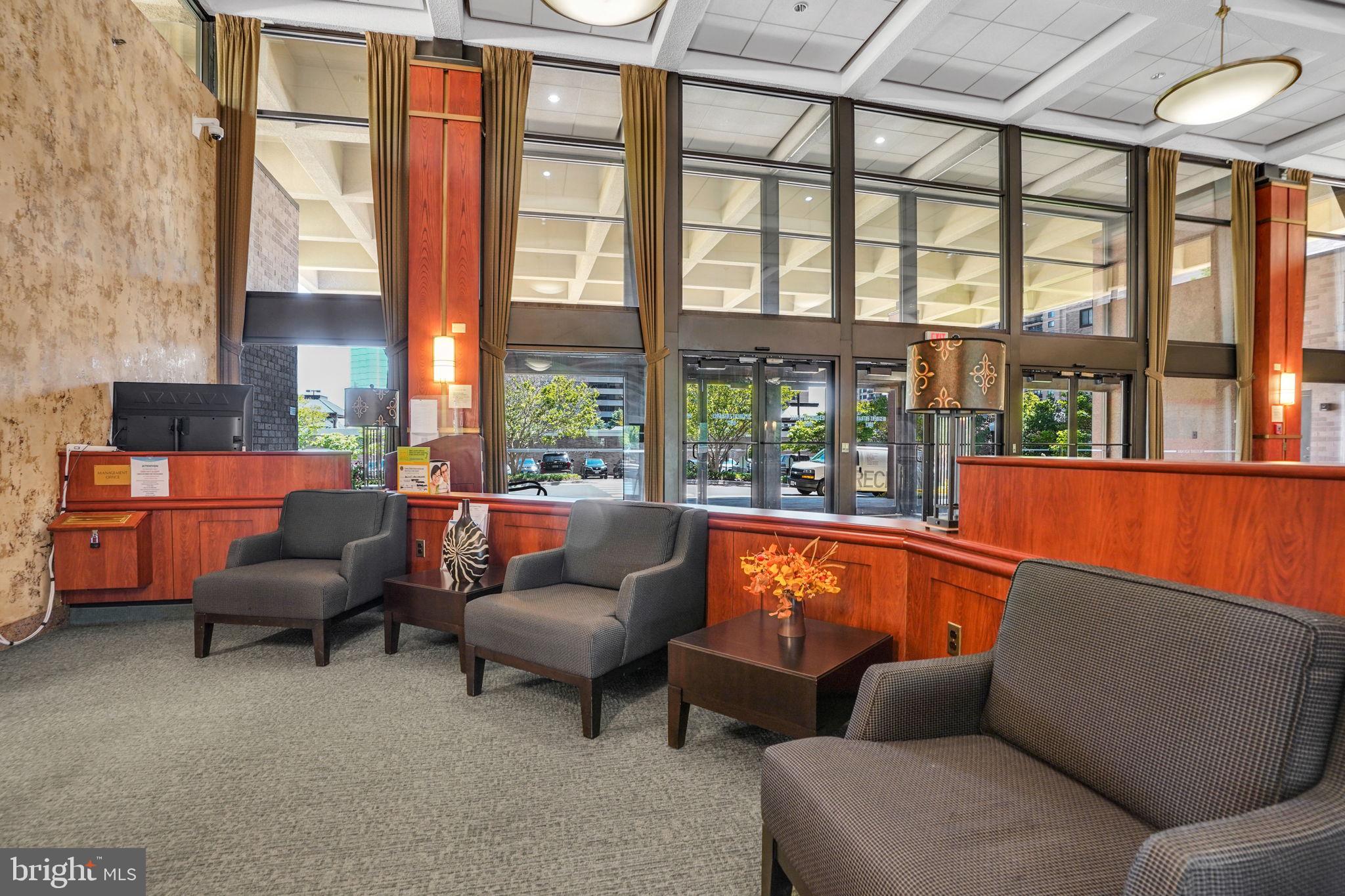 SKYLINE SQUARE CONDO - Residential