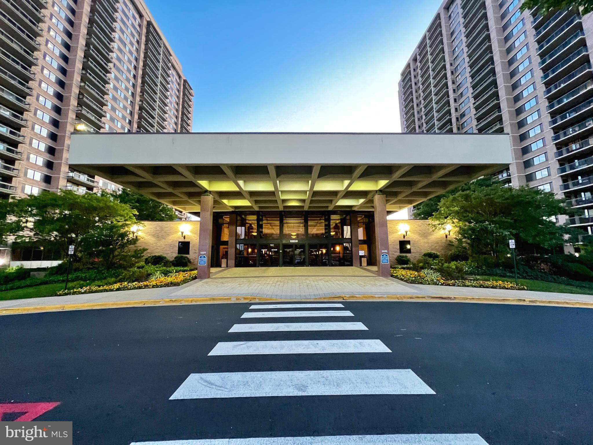 SKYLINE SQUARE CONDO - Residential