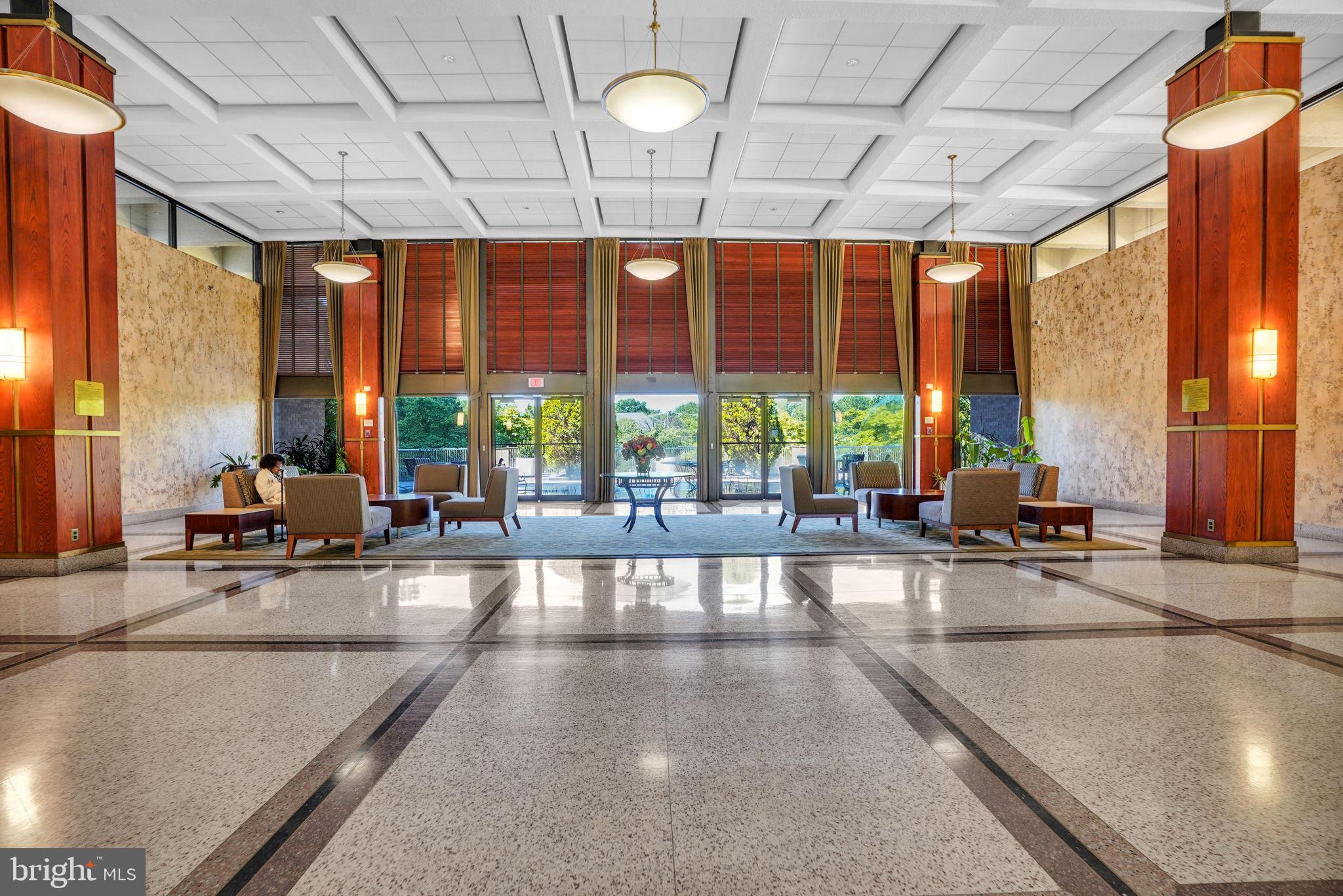SKYLINE SQUARE CONDO - Residential