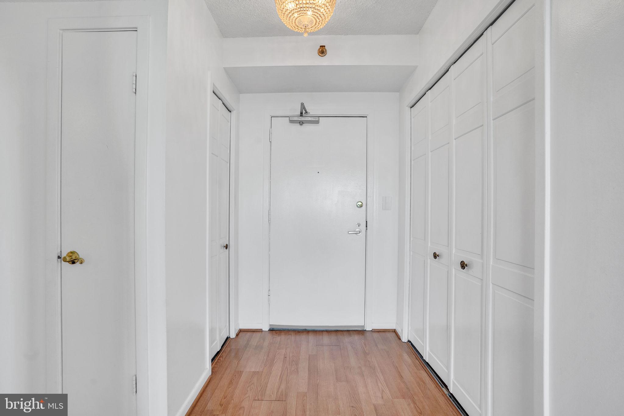SKYLINE SQUARE CONDO - Residential