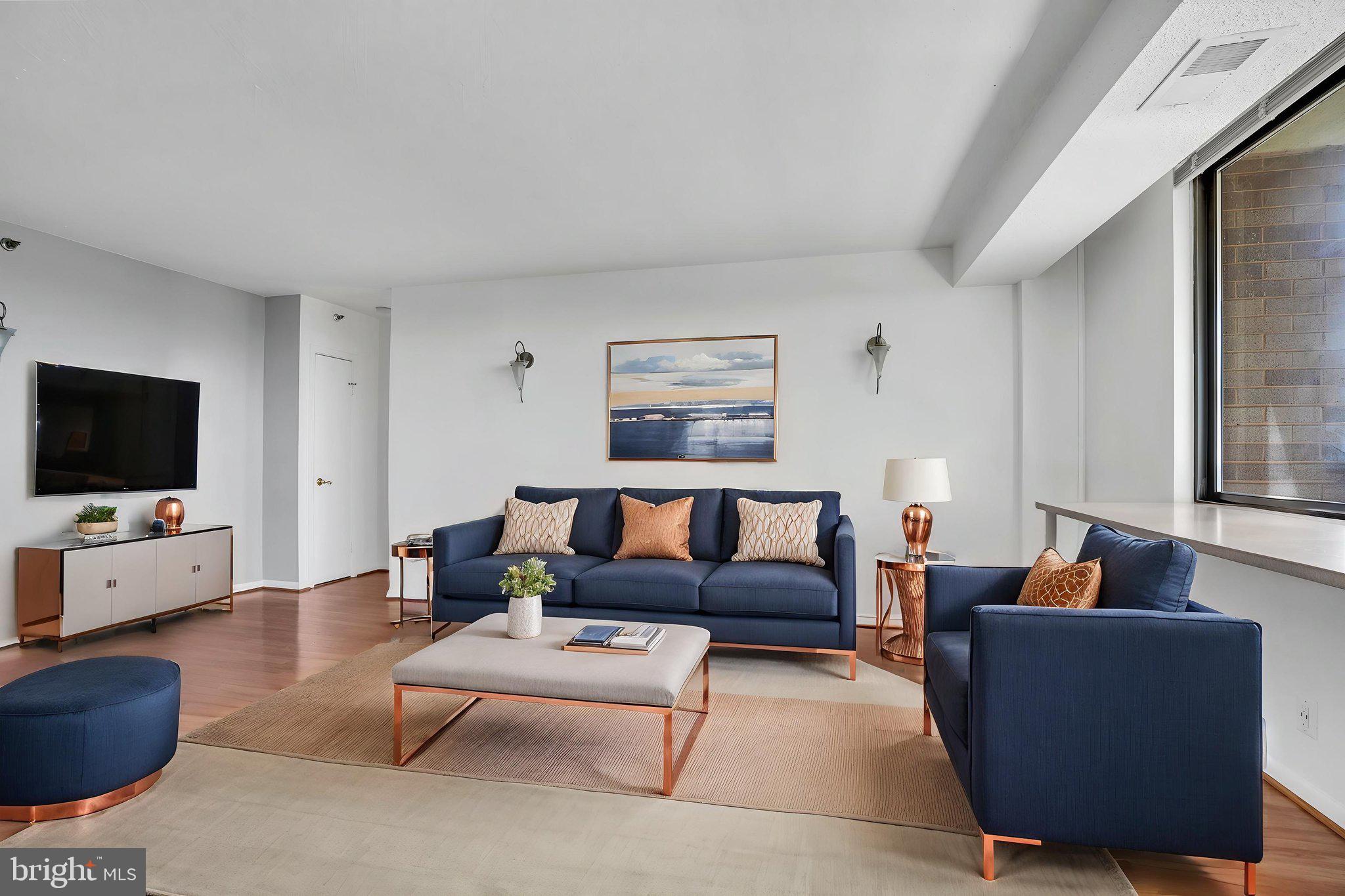 SKYLINE SQUARE CONDO - Residential