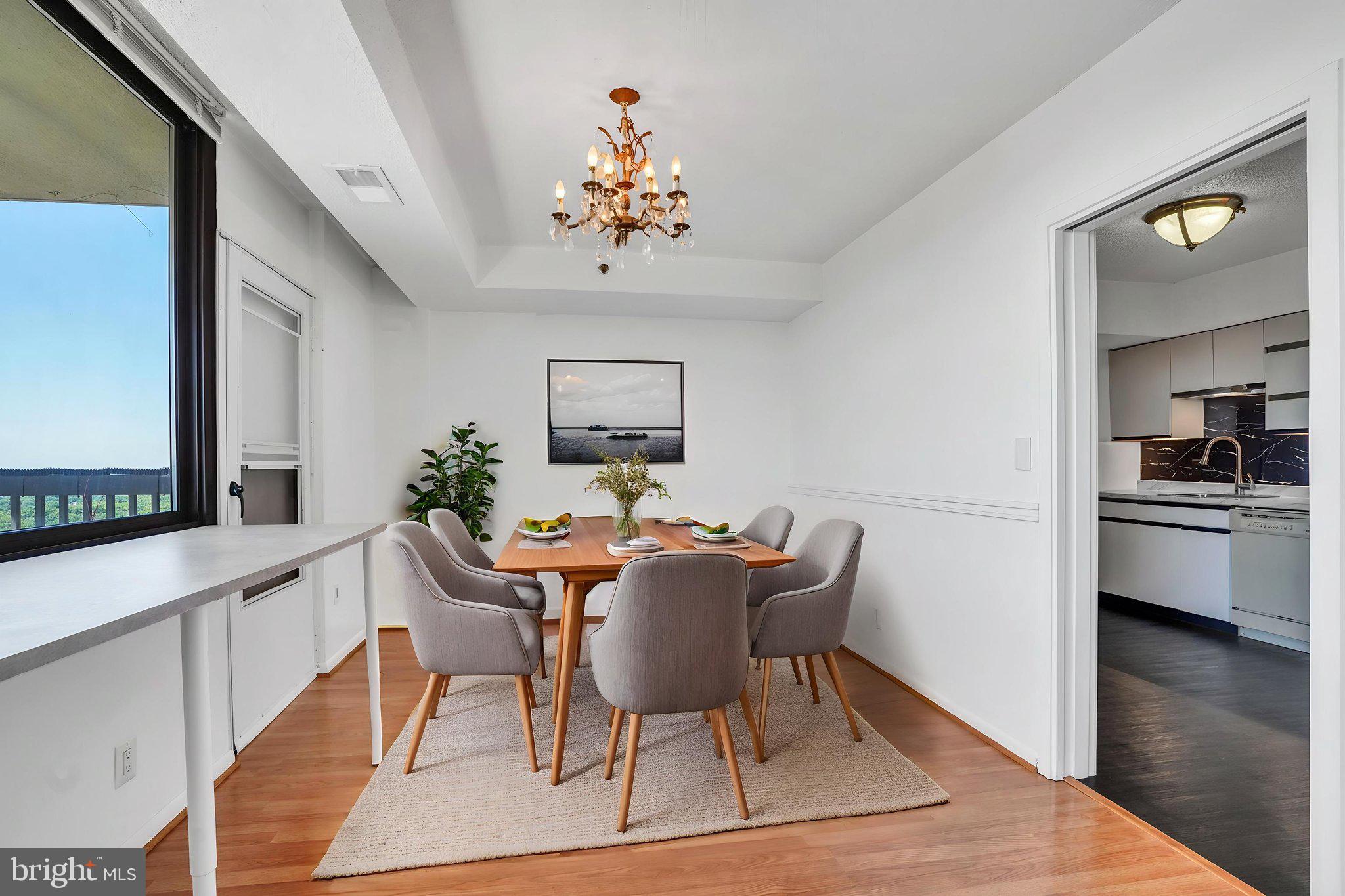 SKYLINE SQUARE CONDO - Residential