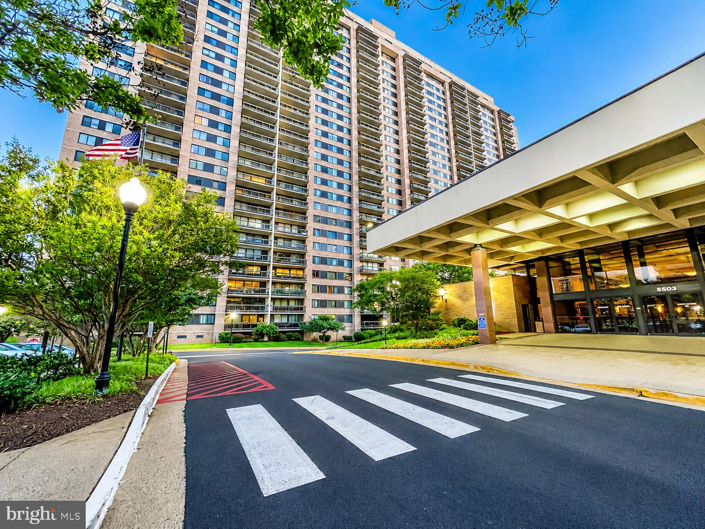 SKYLINE SQUARE CONDO - Residential