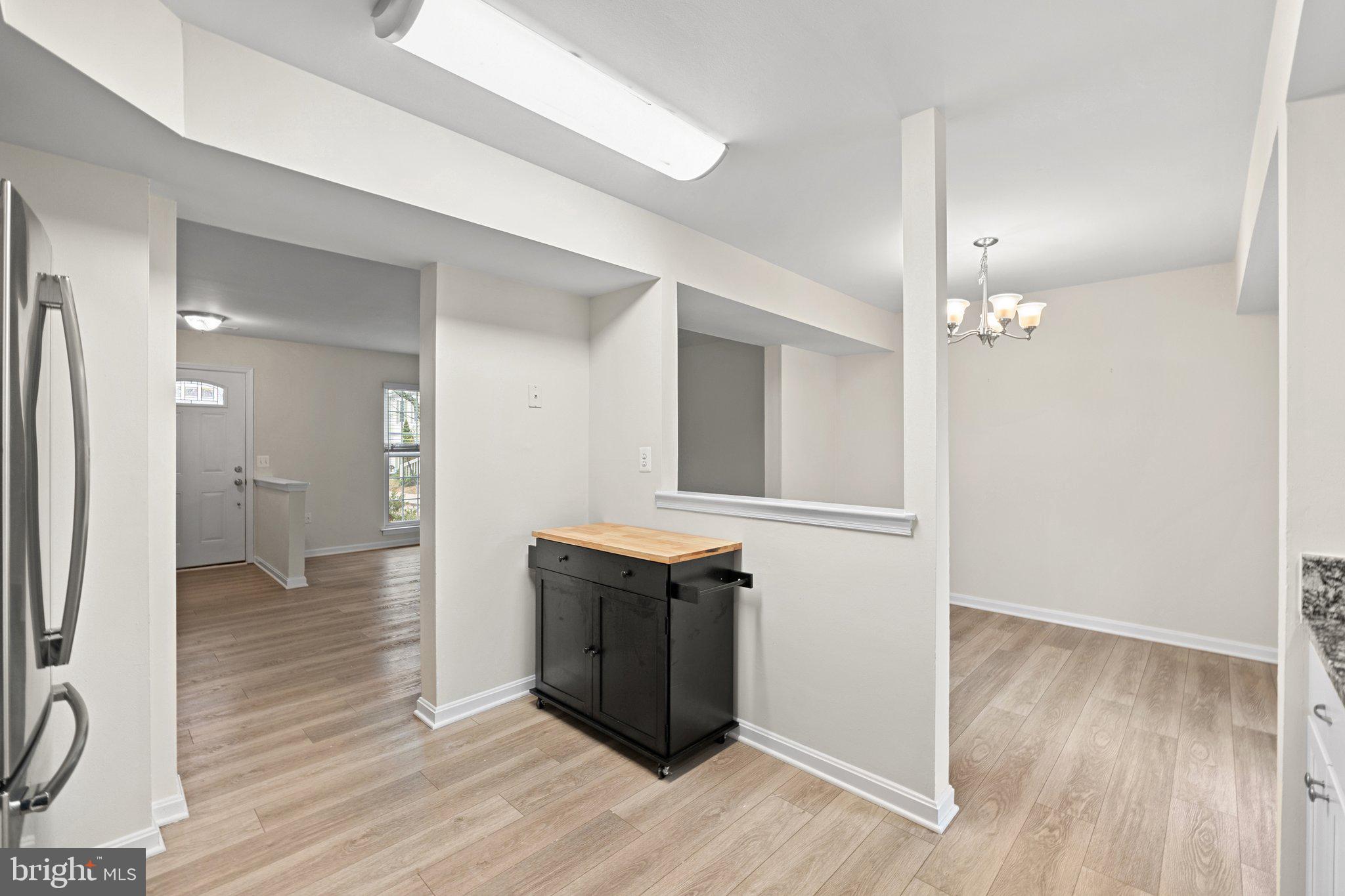 HUNTINGTON/SENTRY WOODS - Residential