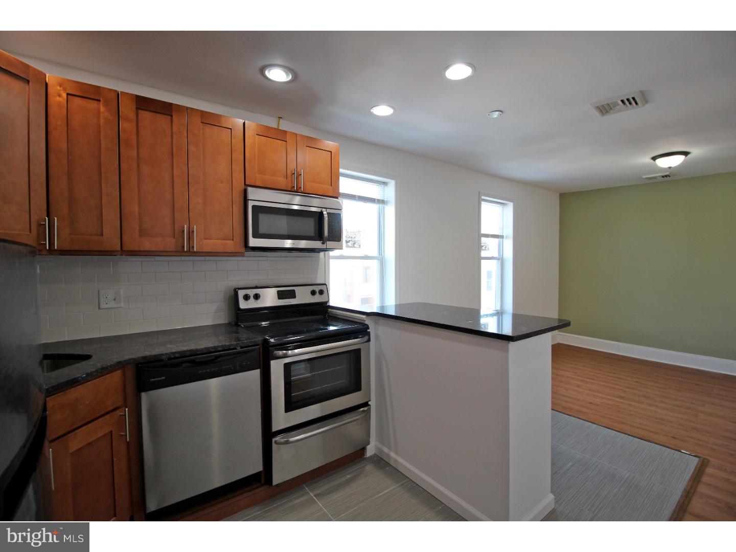 UNIVERSITY CITY - Residential Lease
