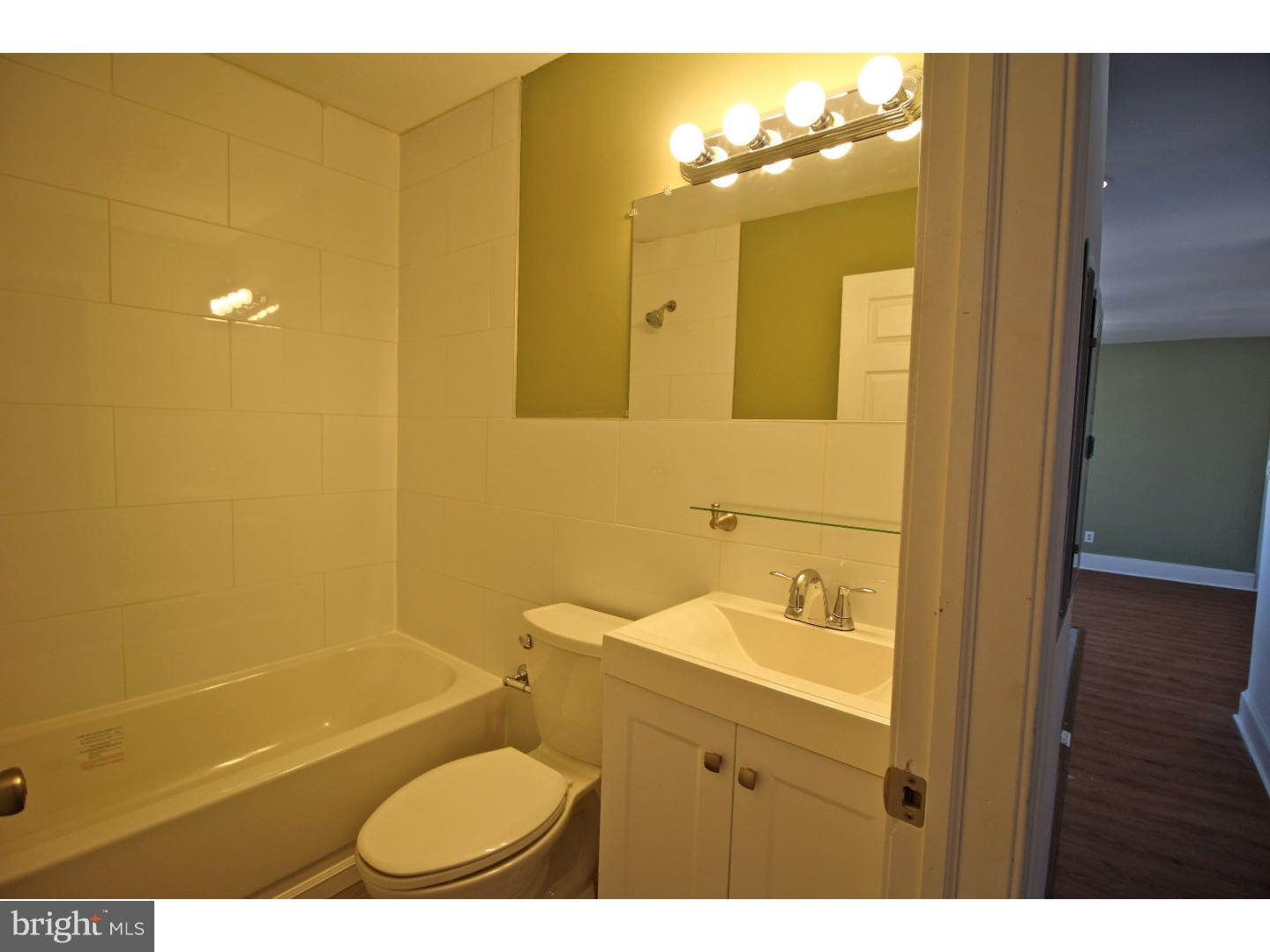 UNIVERSITY CITY - Residential Lease