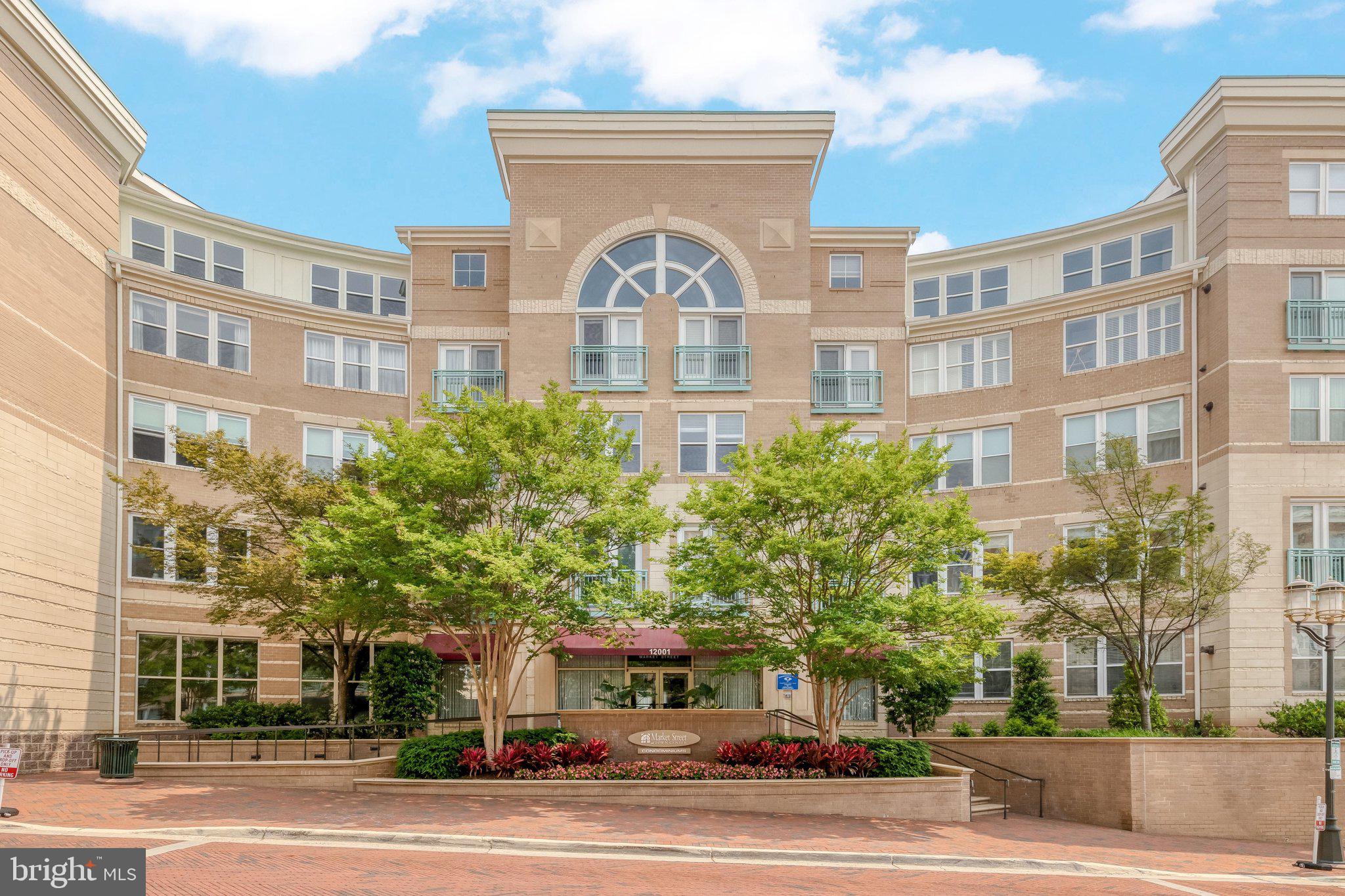 MARKET STREET AT TOWN CENTER - Residential