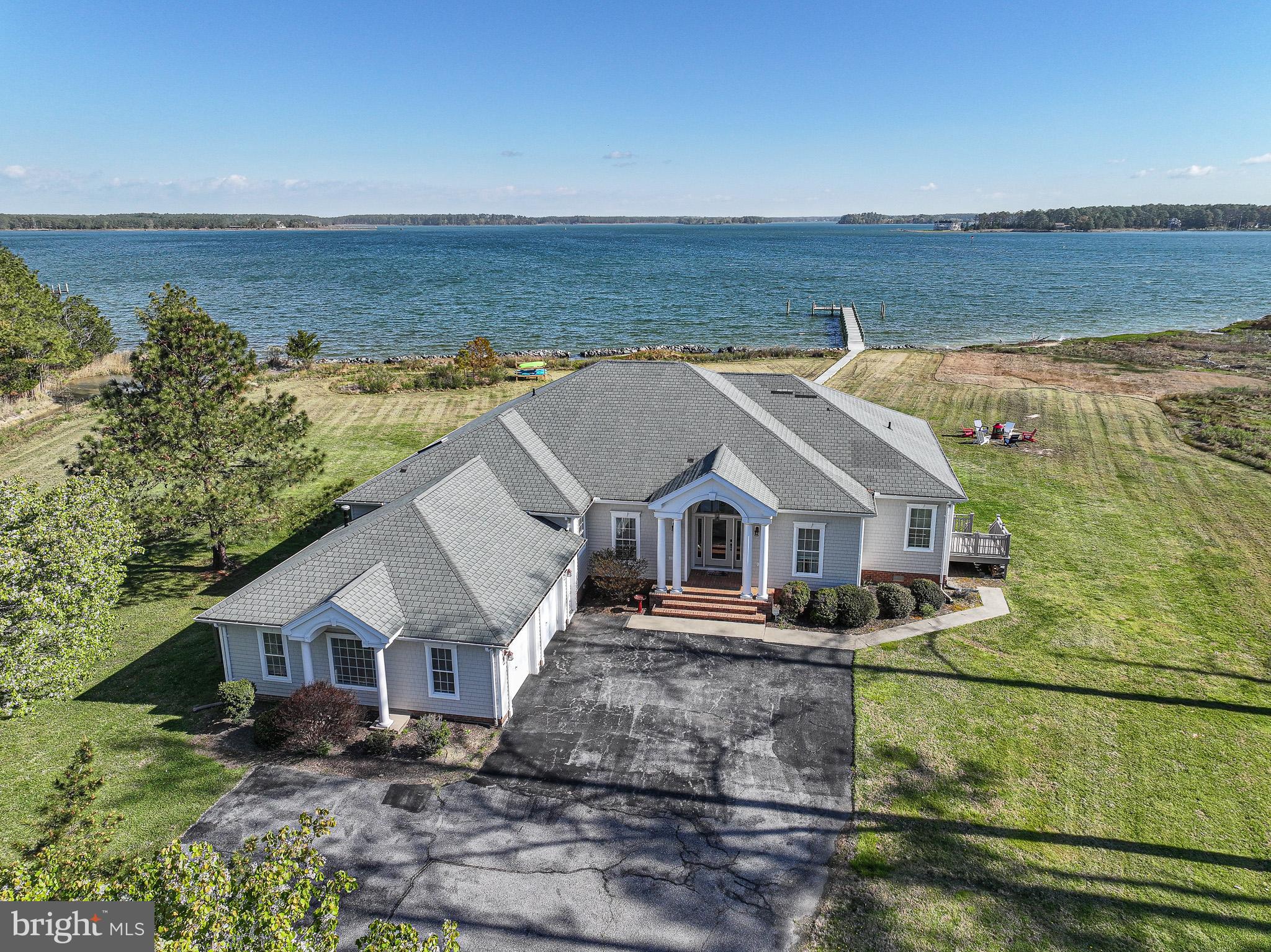 MCKEIL POINTE - Residential