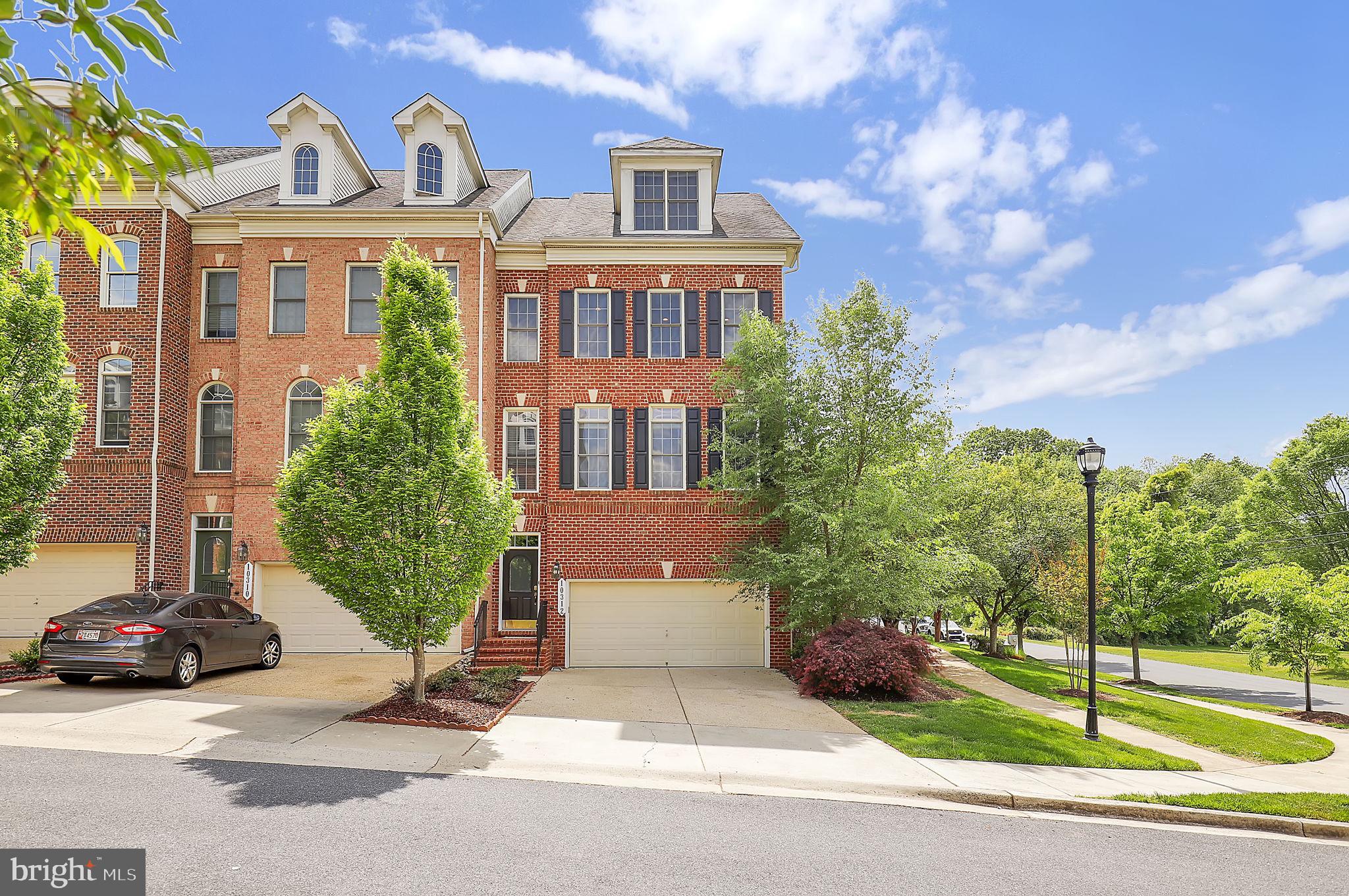 POTOMAC COUNTRY CORNER - Residential