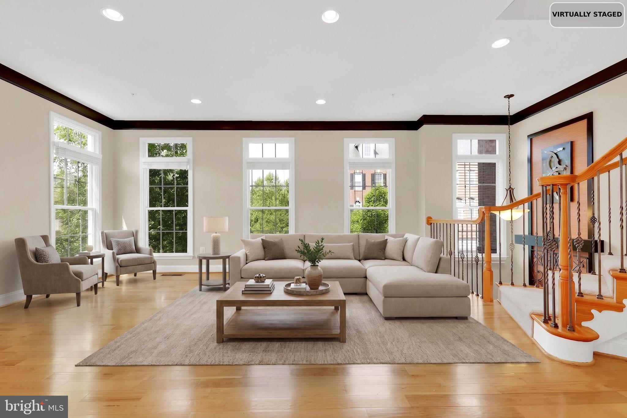 POTOMAC COUNTRY CORNER - Residential