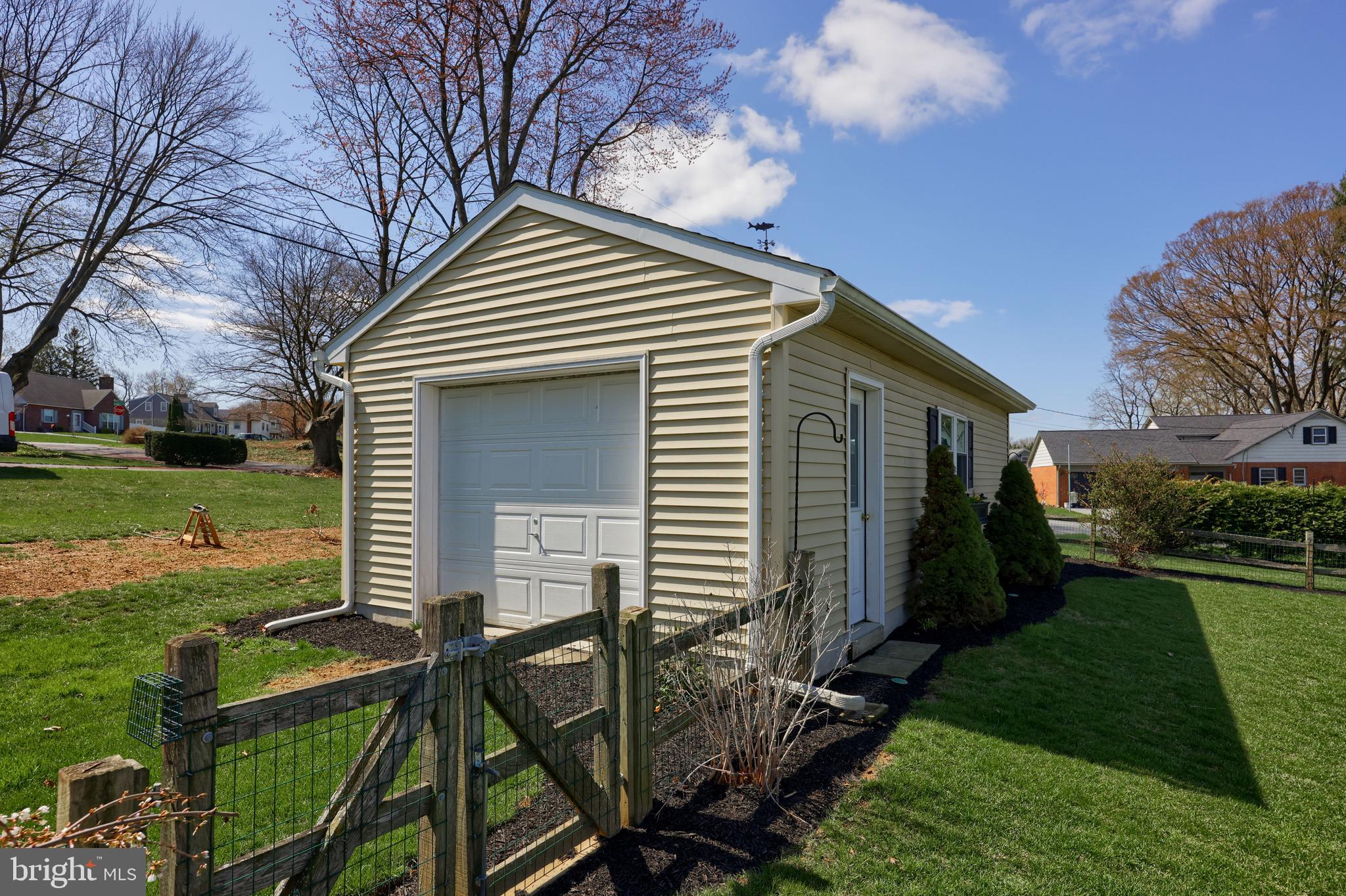 BLOOMINGDALE - Residential