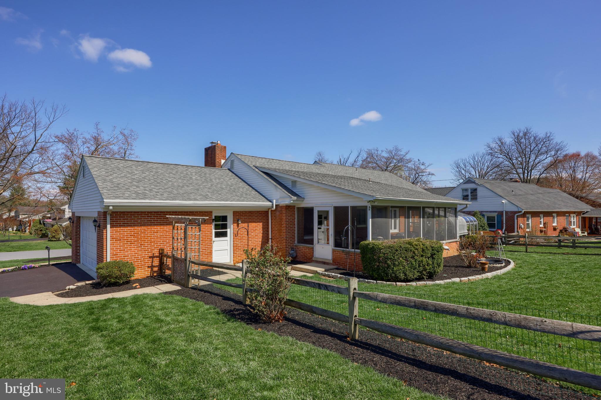 BLOOMINGDALE - Residential