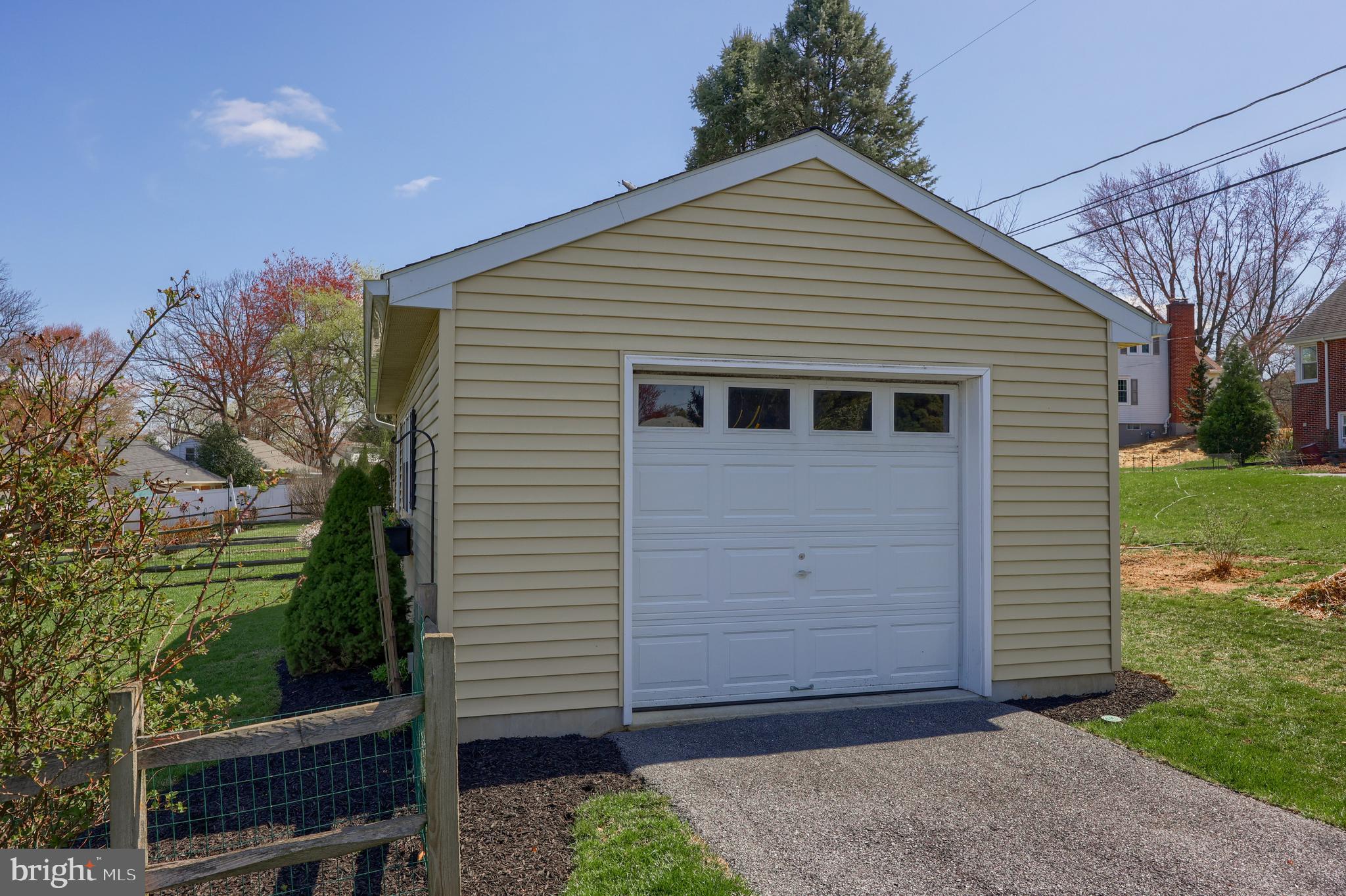 BLOOMINGDALE - Residential