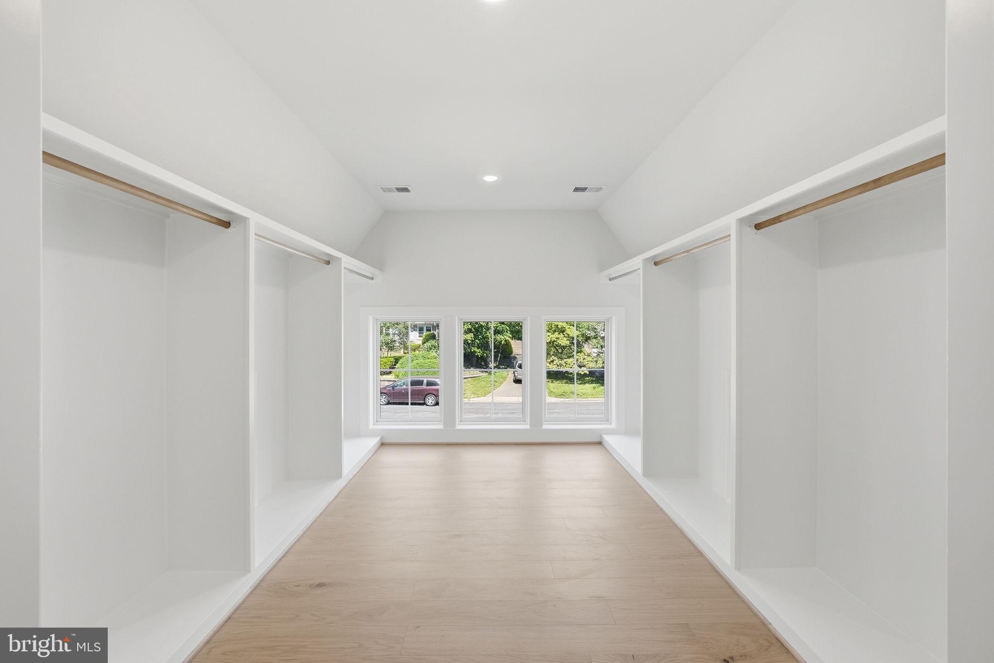 POTOMAC HILLS - Residential