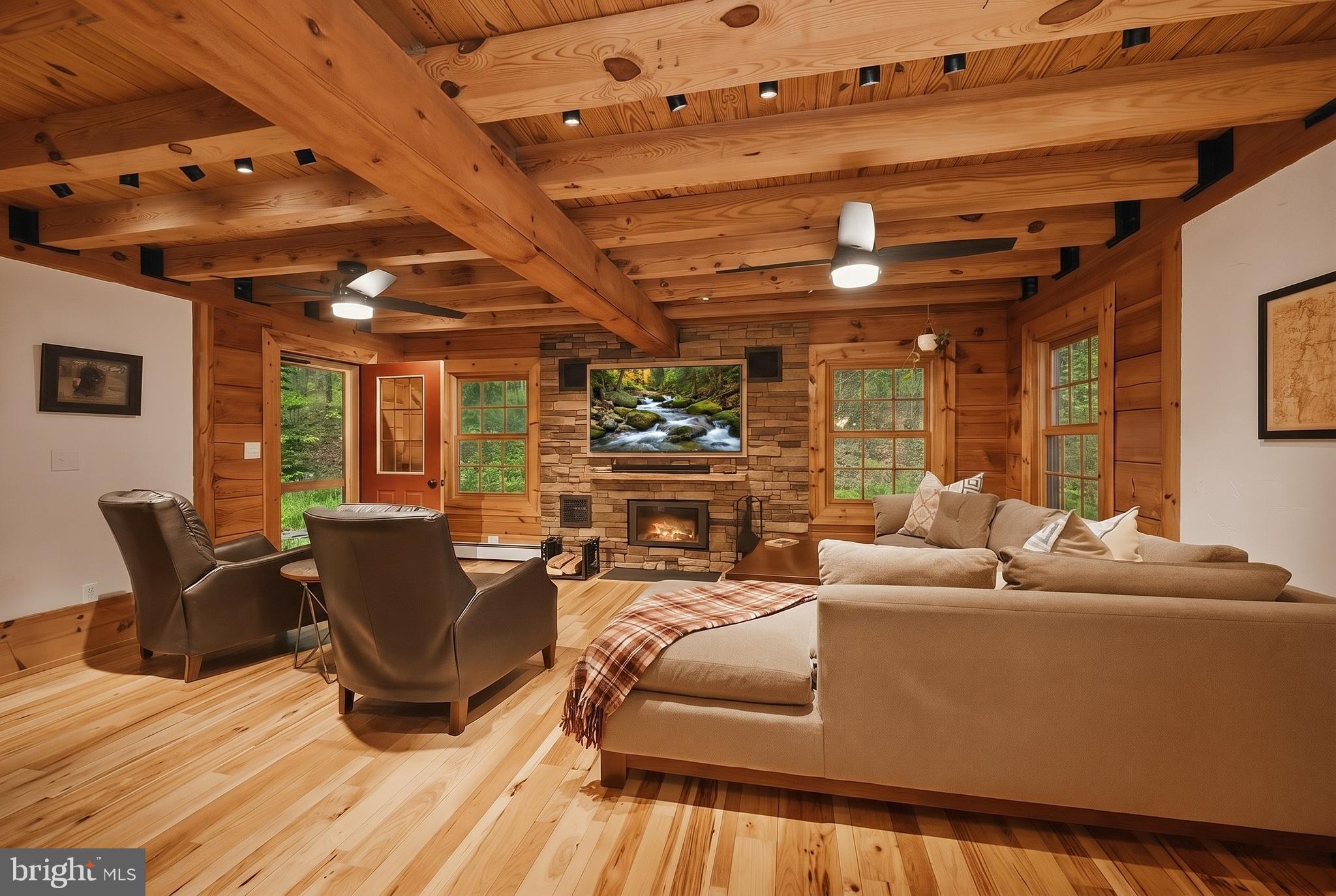 BEAR CREEK - Residential