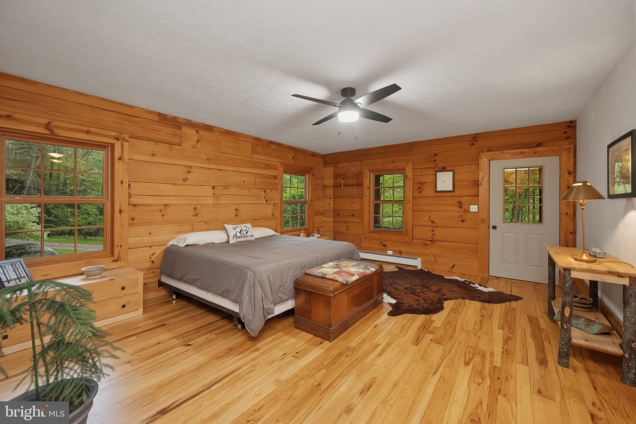 BEAR CREEK - Residential