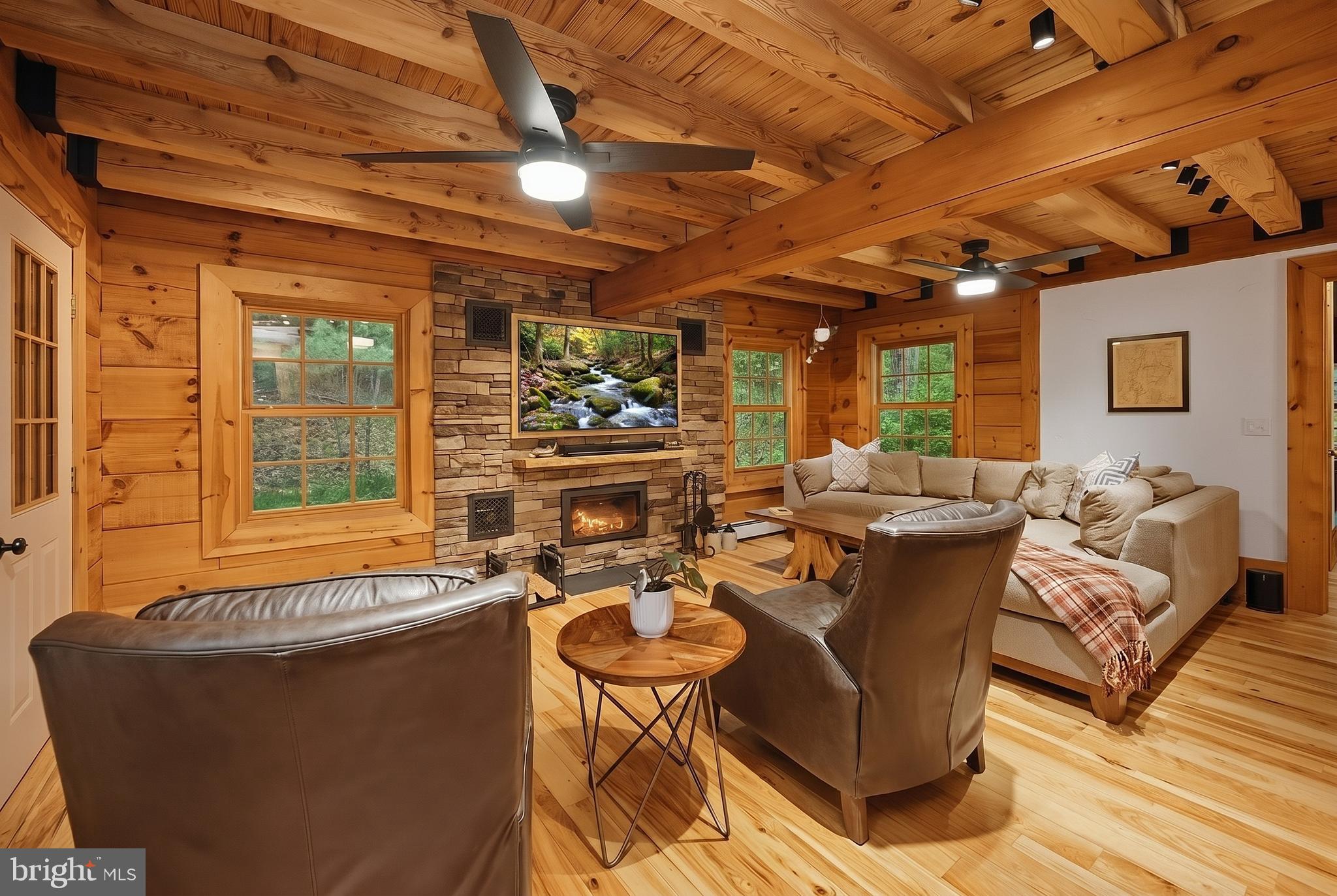 BEAR CREEK - Residential