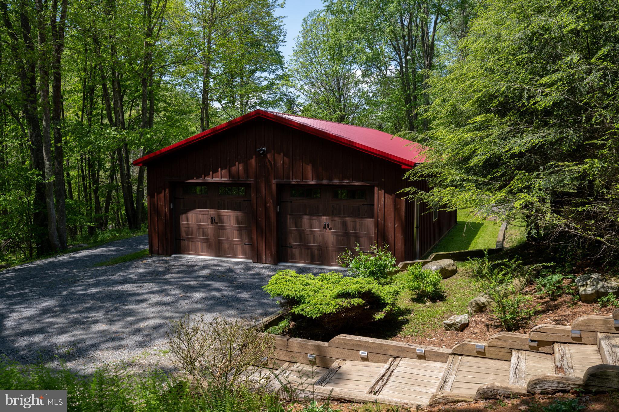 BEAR CREEK - Residential