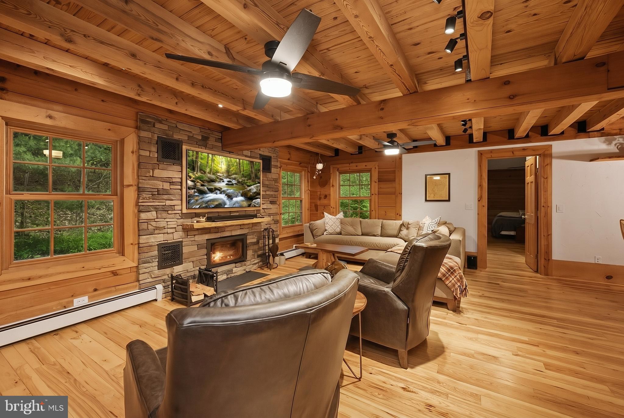 BEAR CREEK - Residential