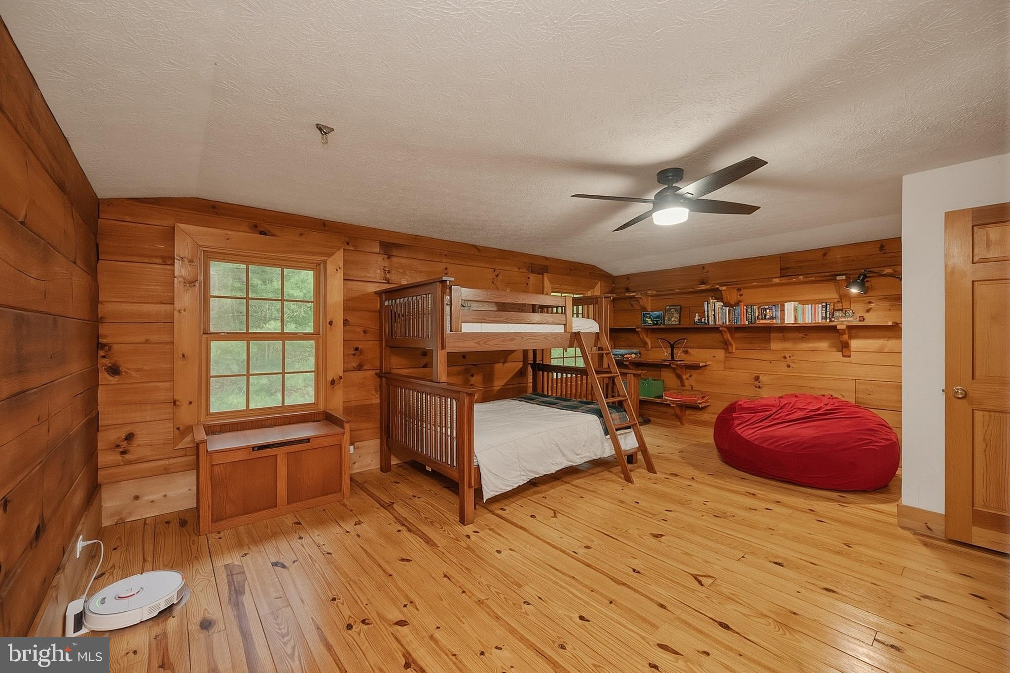 BEAR CREEK - Residential