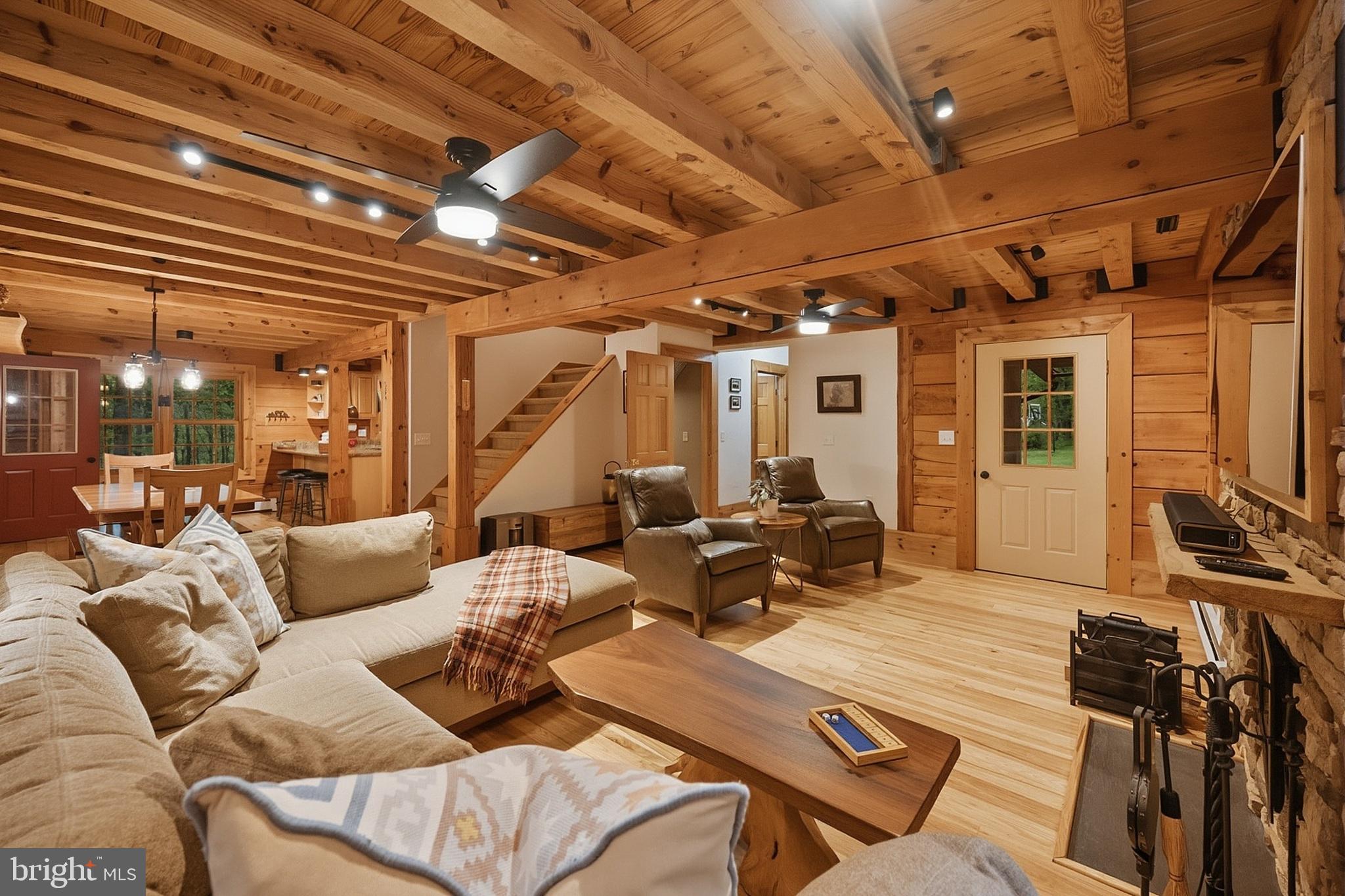BEAR CREEK - Residential
