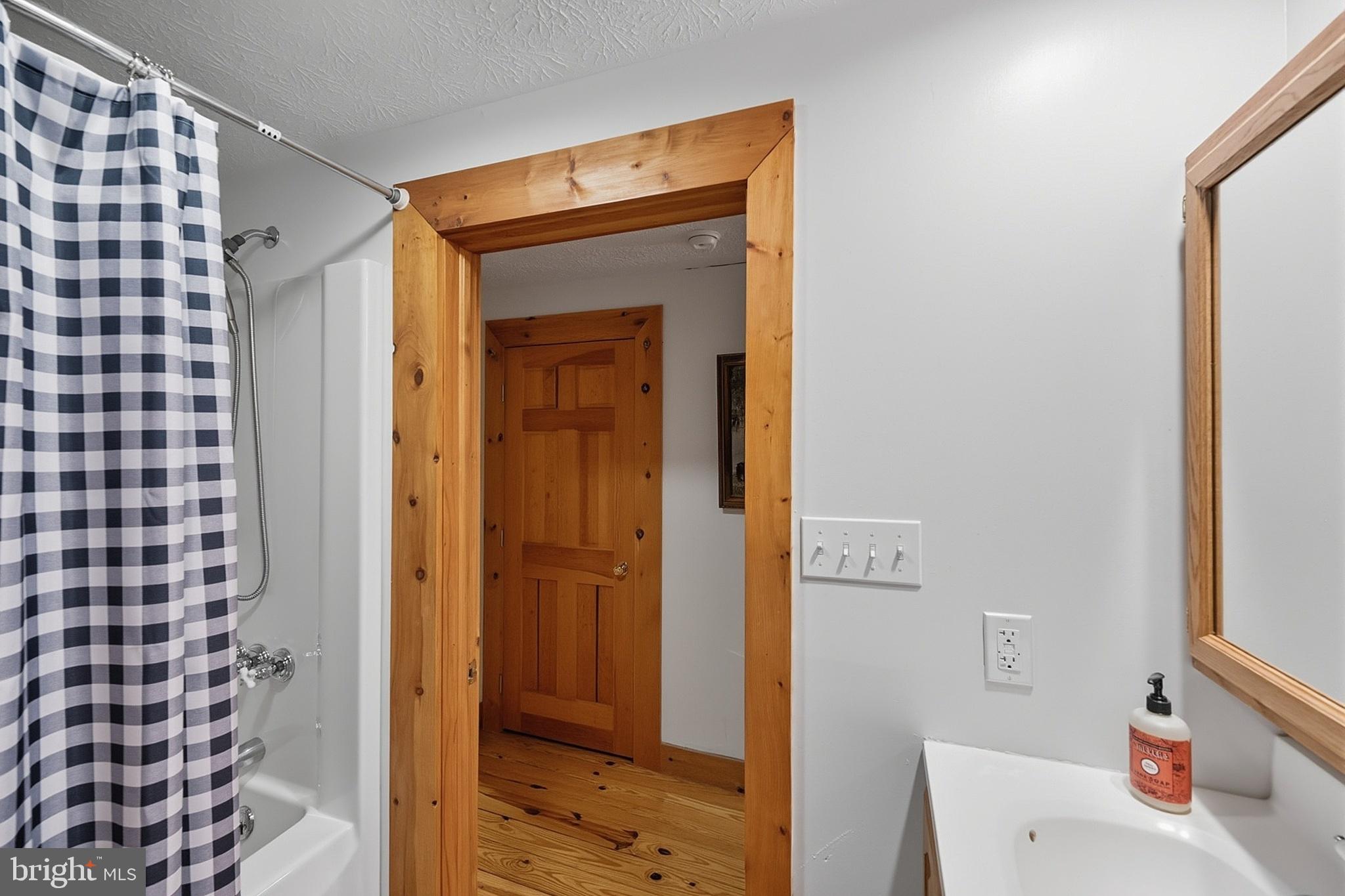 BEAR CREEK - Residential